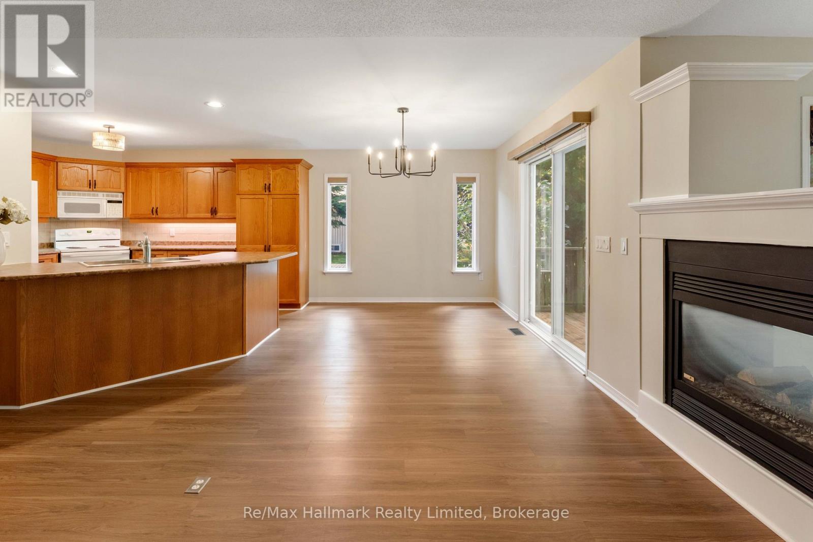 3 Woods Hollow Property Photo 12