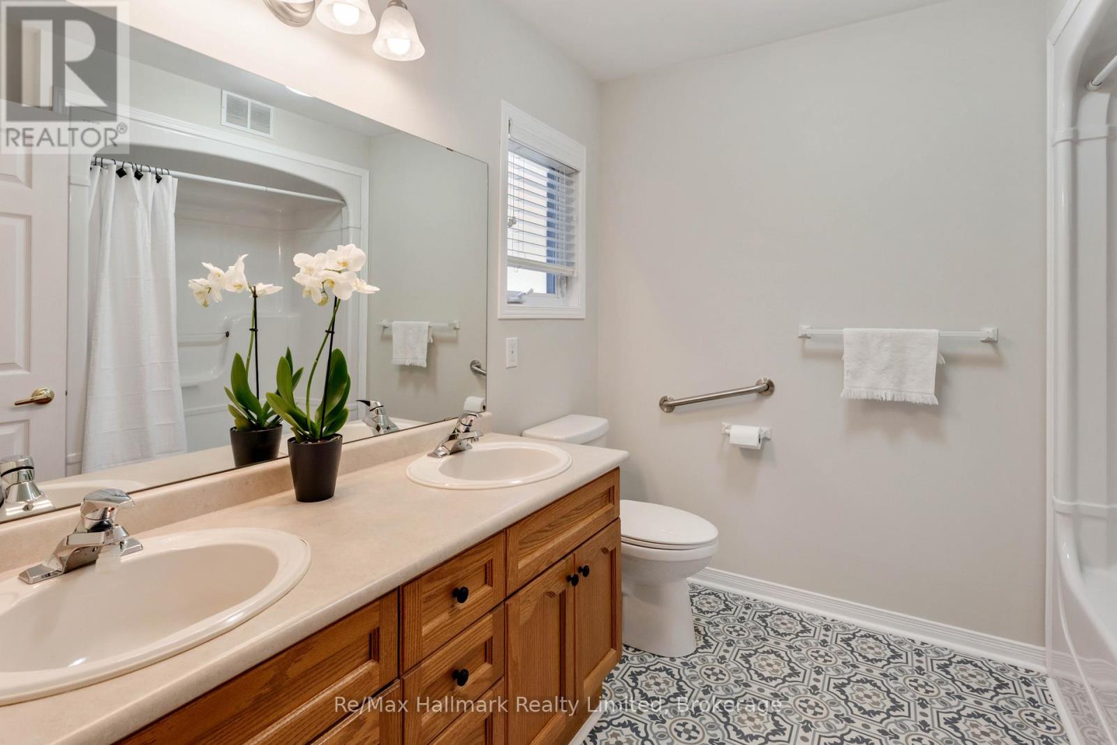 3 Woods Hollow Property Photo 26