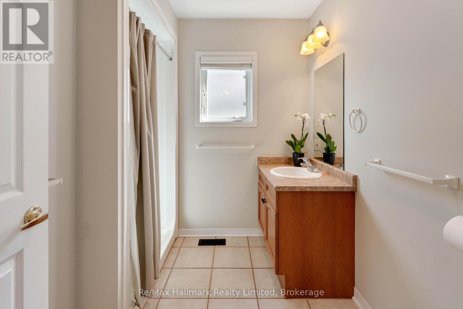 3 Woods Hollow Property Photo 30