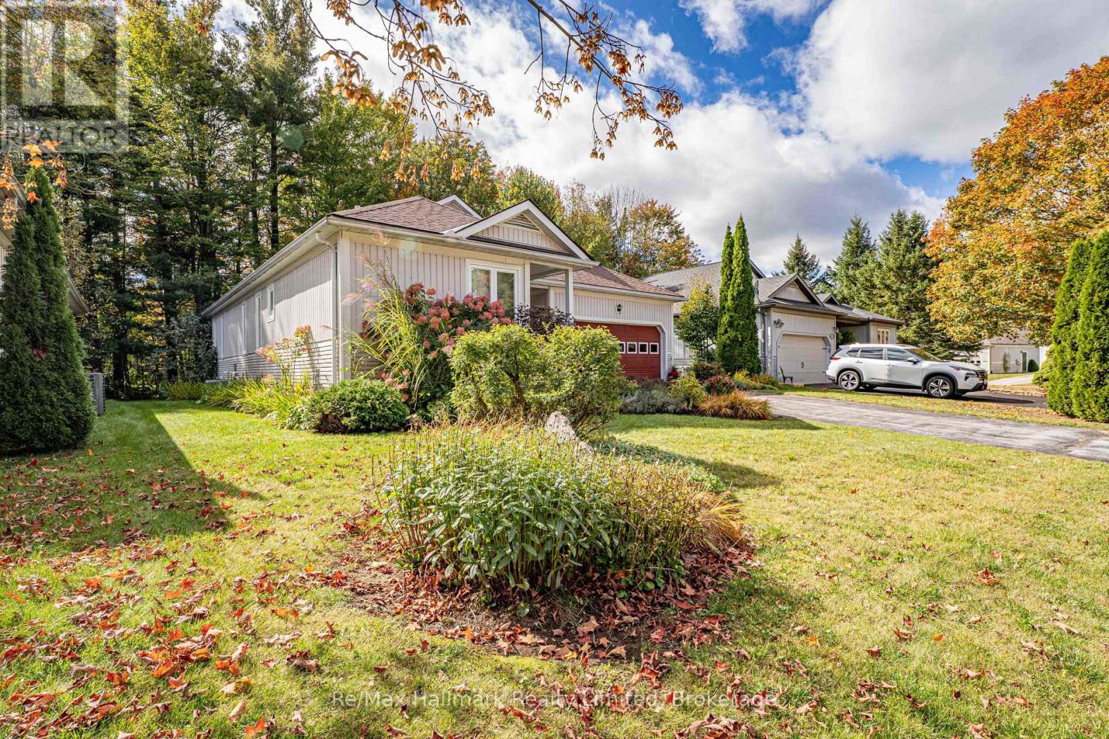 3 Woods Hollow Property Photo 36