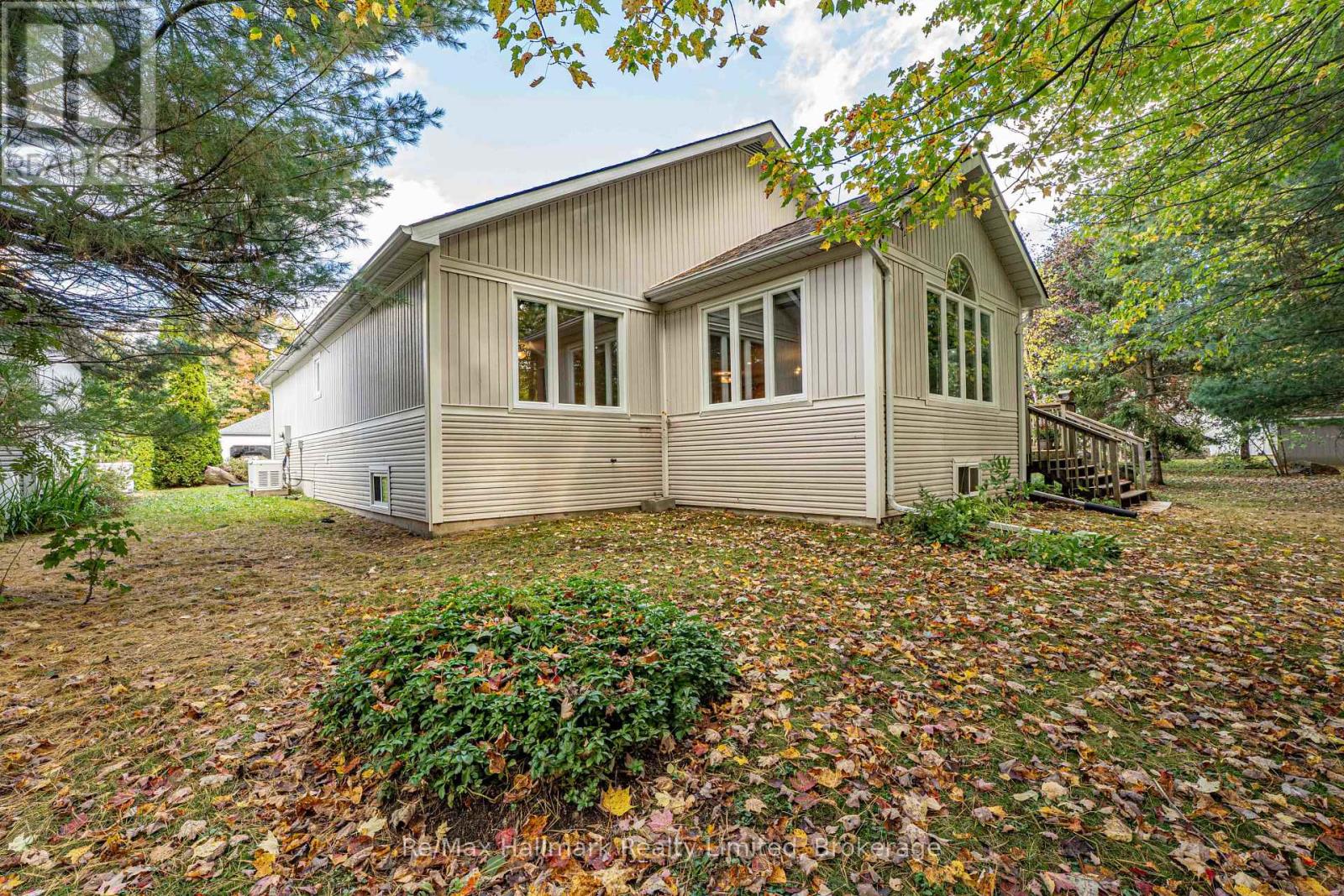 3 Woods Hollow Property Photo 41