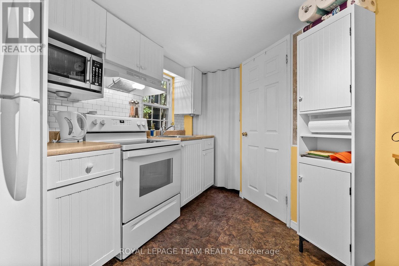 1221 Tramore Road Property Photo 18