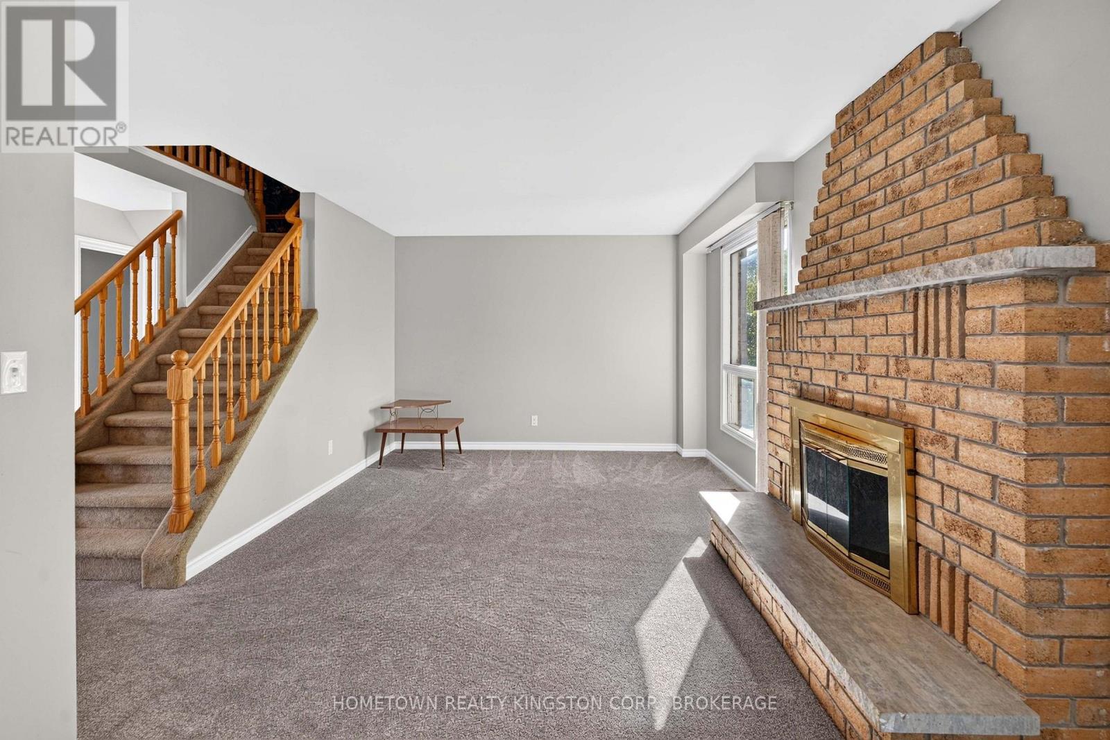 1096 Willowood Drive Property Photo 10