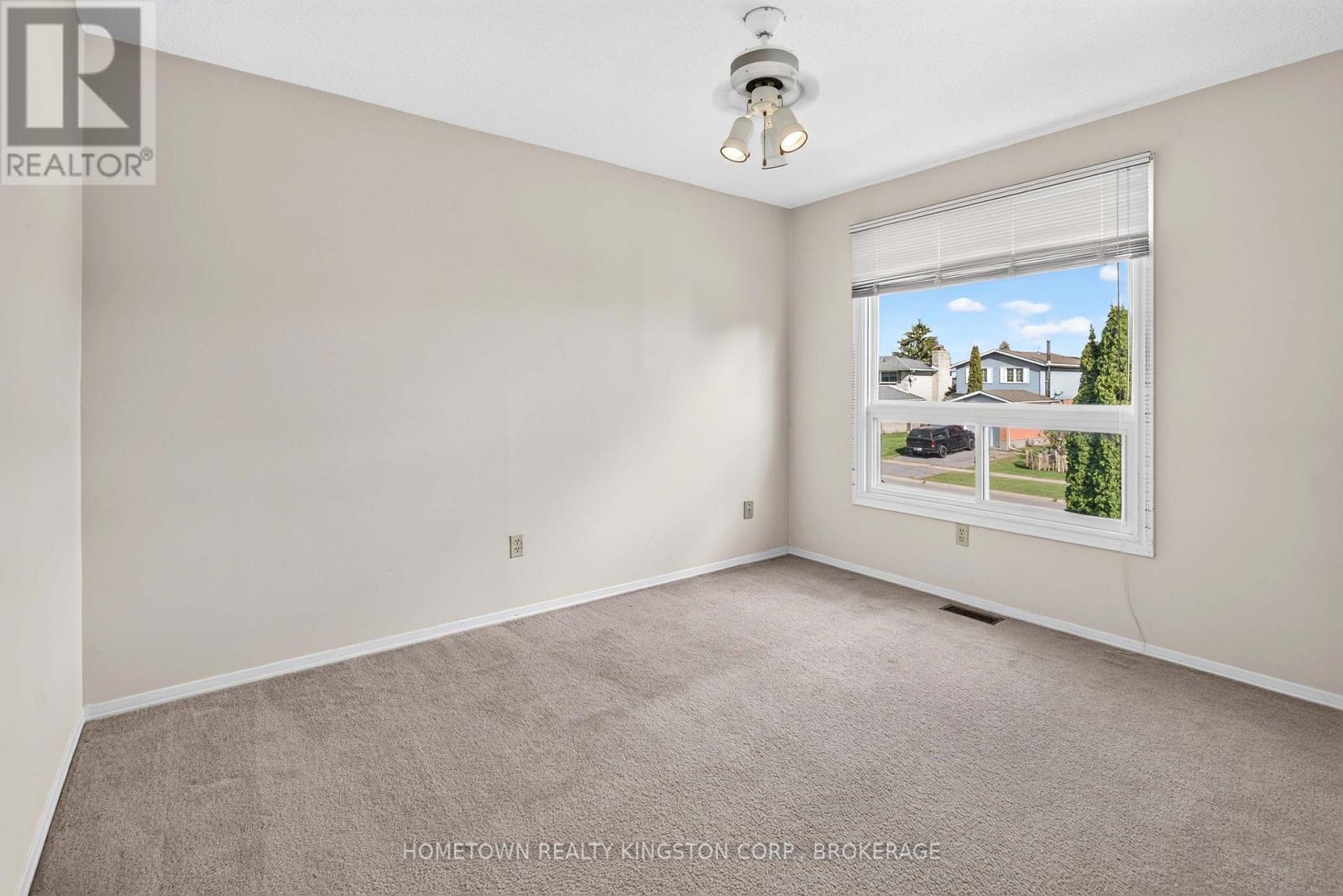 1096 Willowood Drive Property Photo 16
