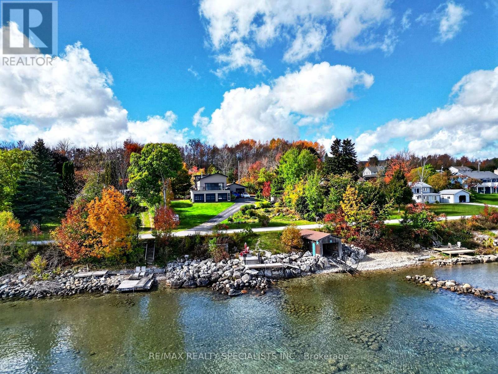 339520 Presqu'ile Road Property Photo 1