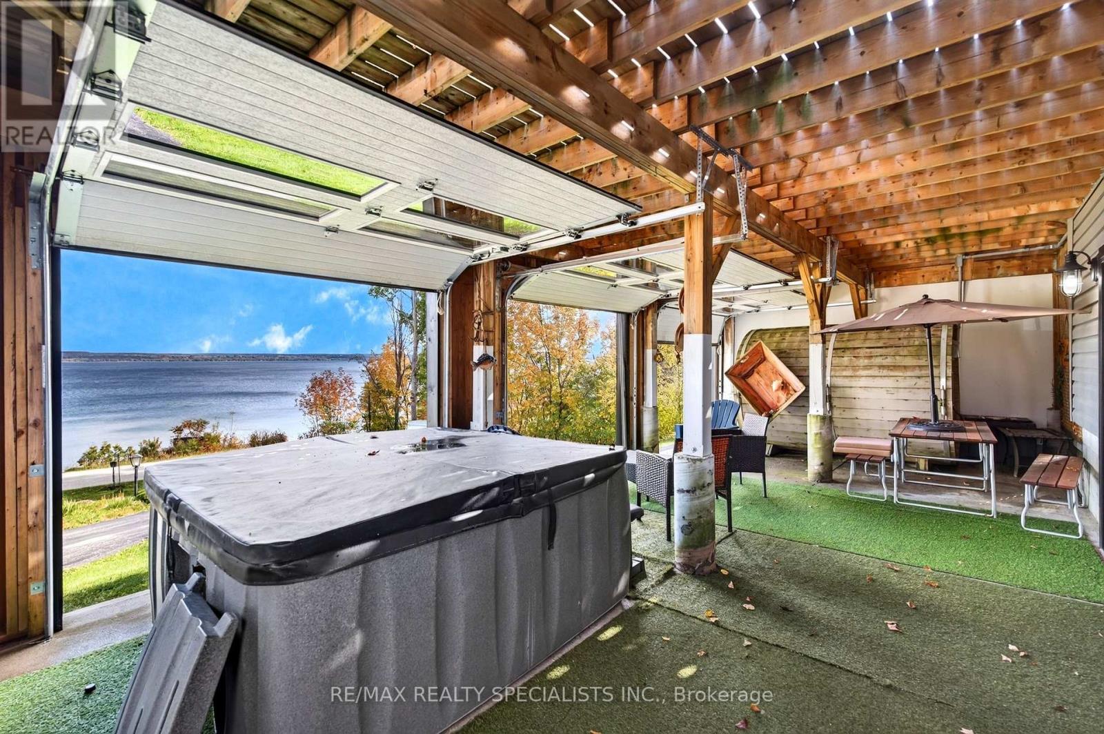 339520 Presqu'ile Road Property Photo 15