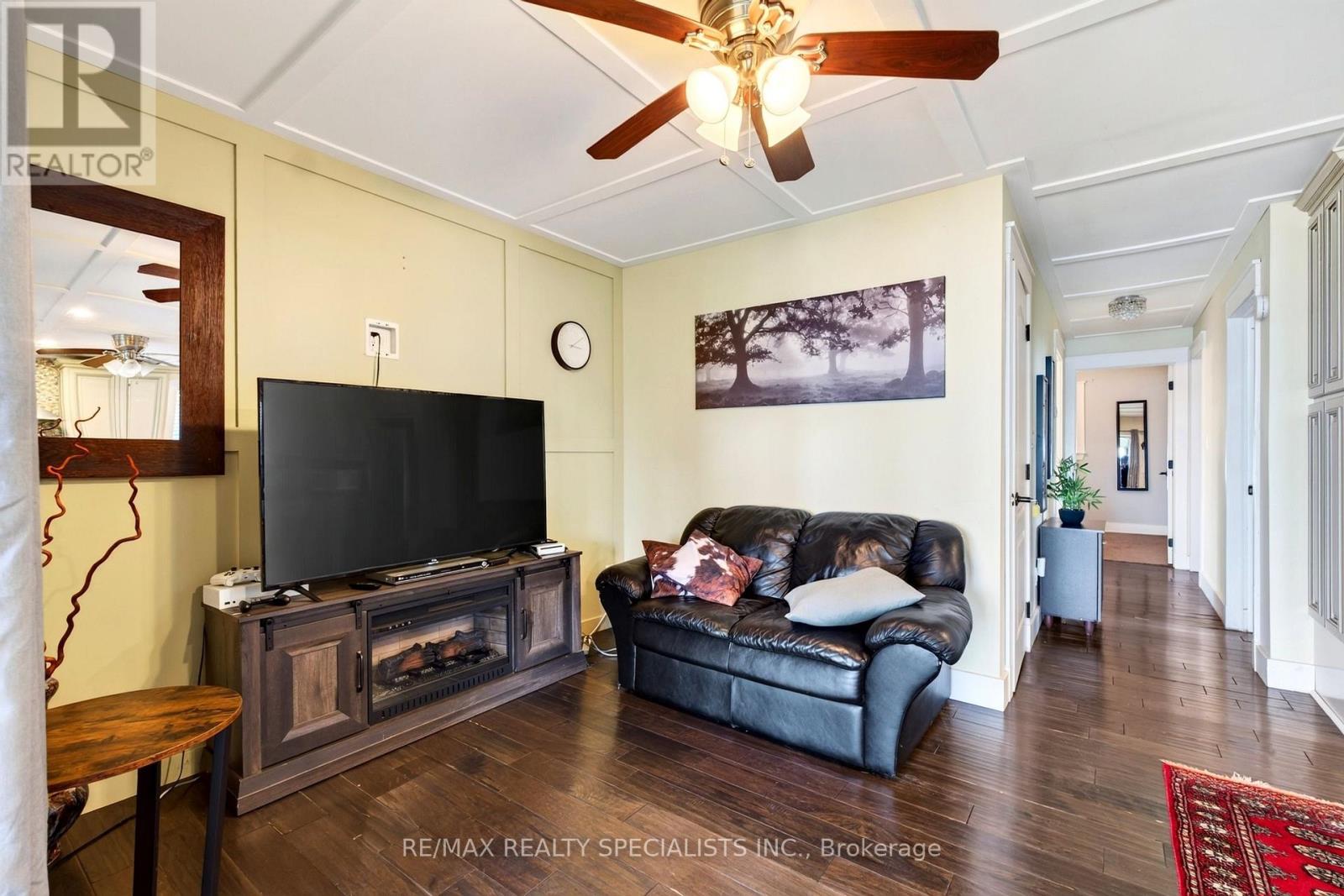 339520 Presqu'ile Road Property Photo 17