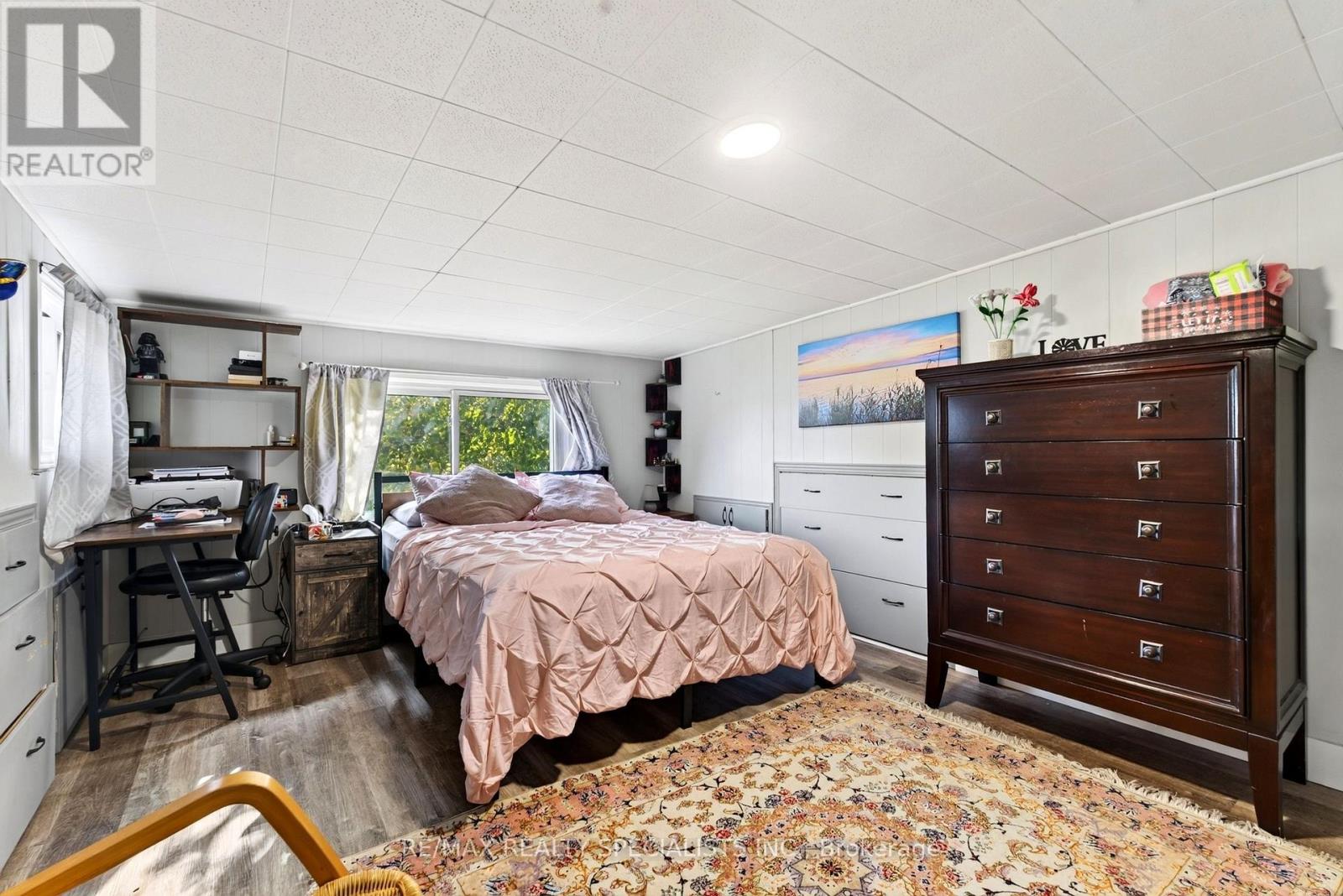 339520 Presqu'ile Road Property Photo 43
