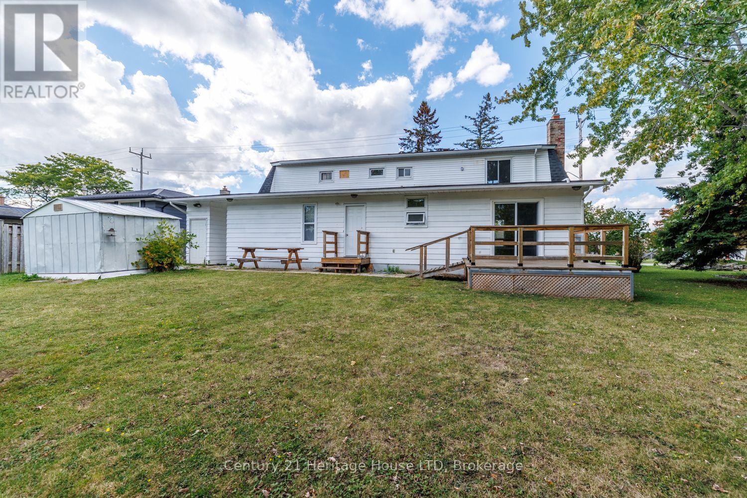346 Albany Street Property Photo 9