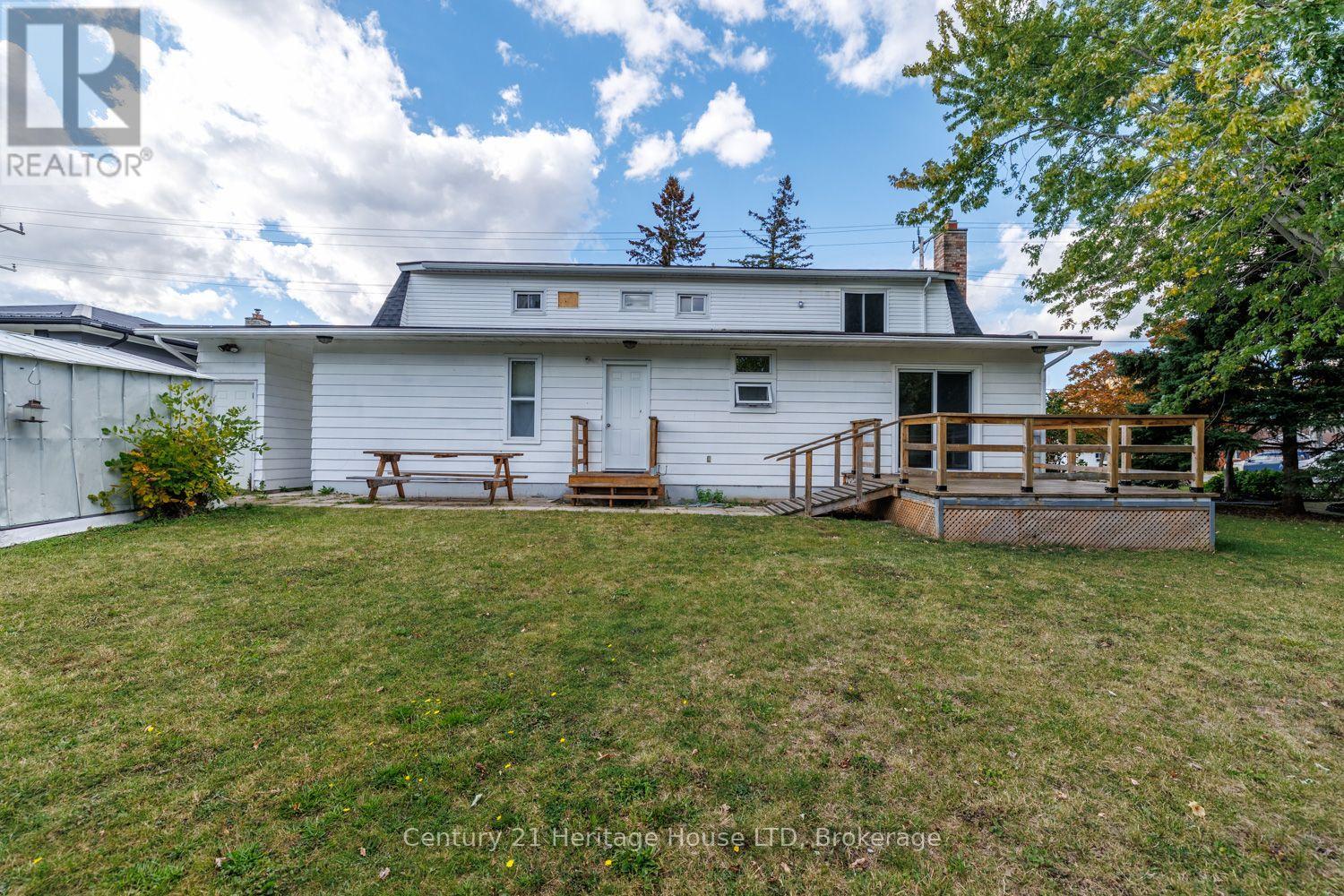 346 Albany Street Property Photo 10