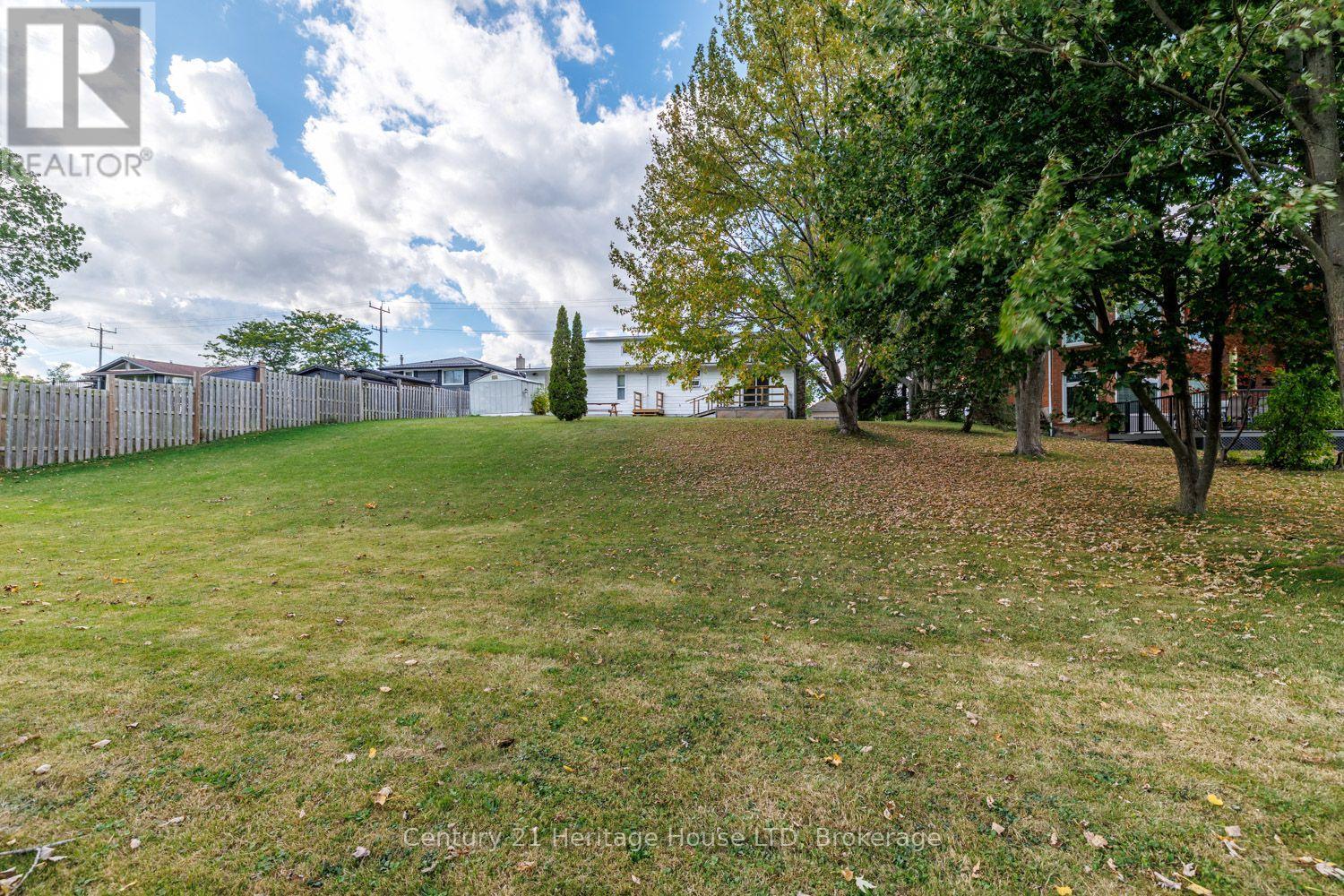 346 Albany Street Property Photo 12