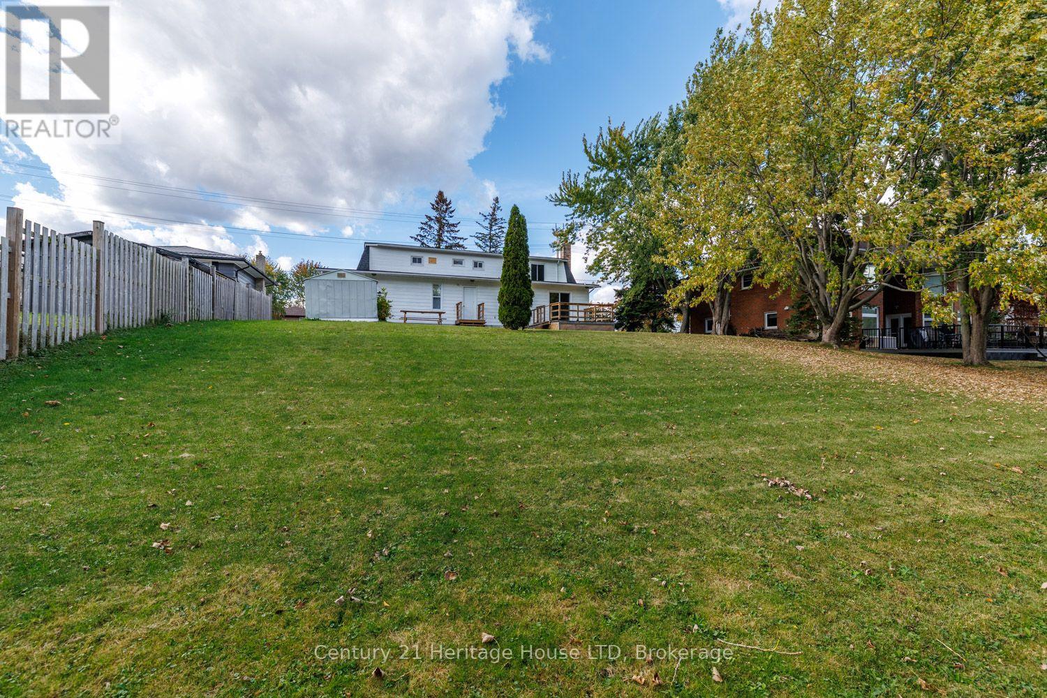 346 Albany Street Property Photo 13