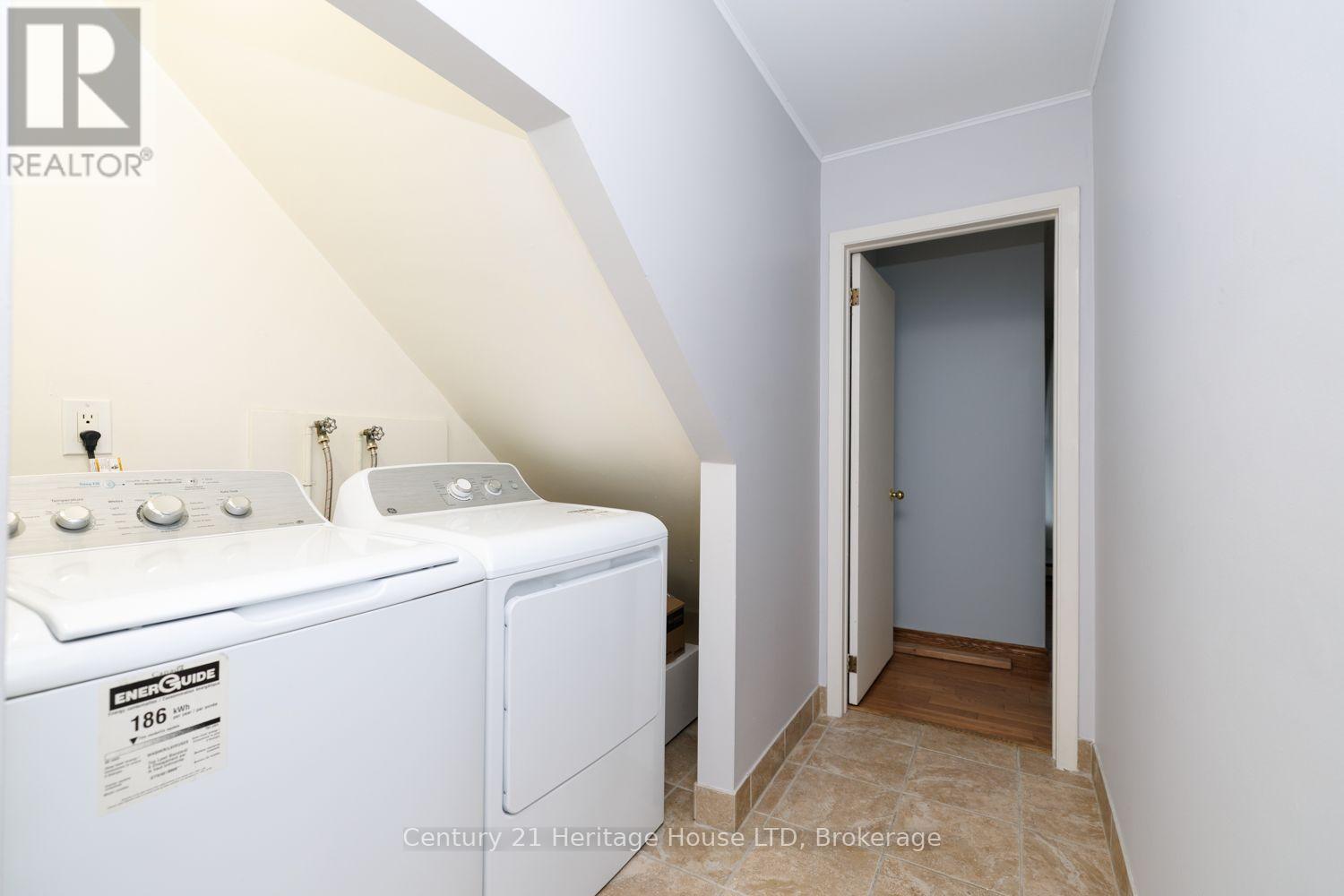 346 Albany Street Property Photo 21