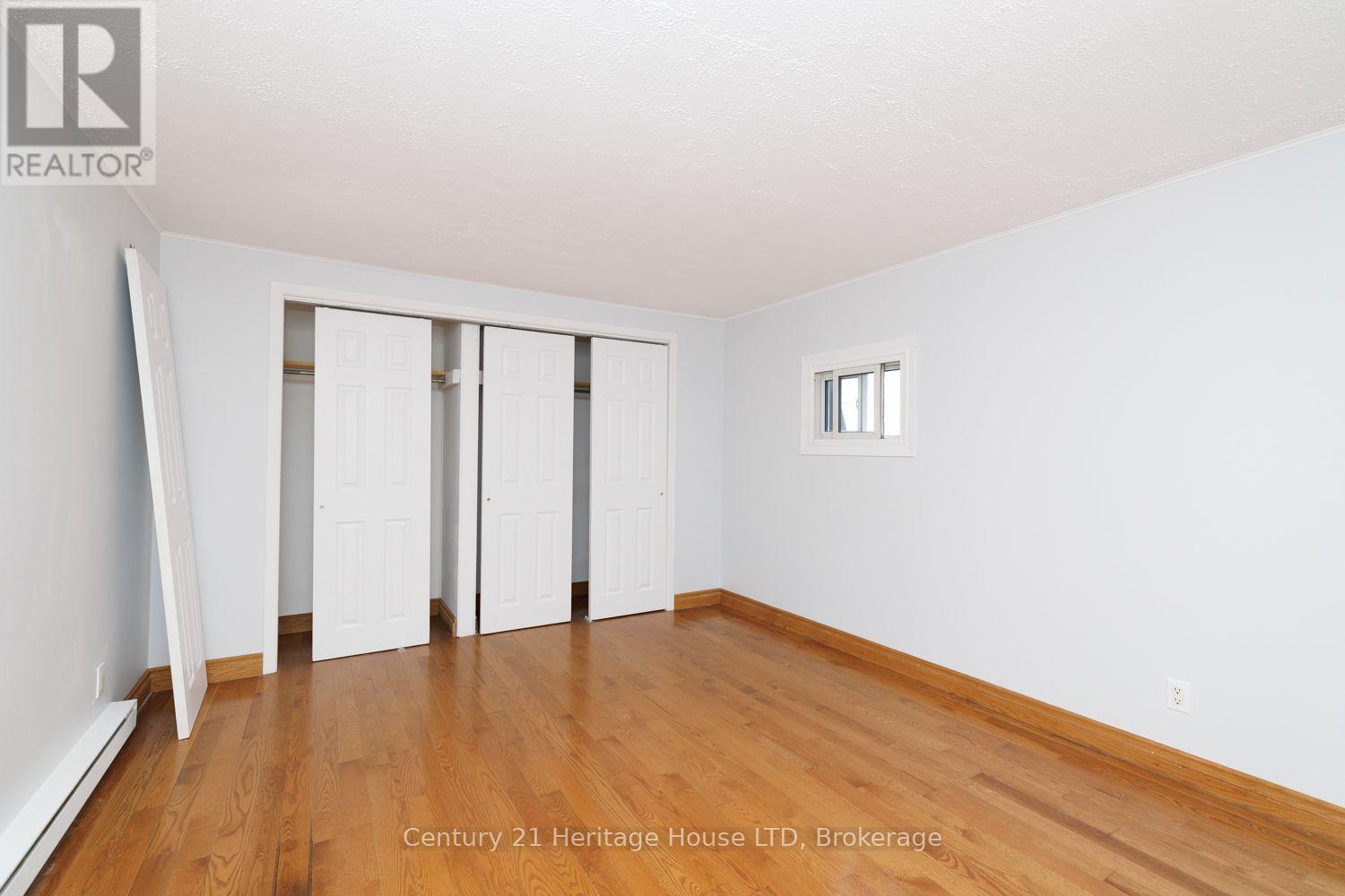 346 Albany Street Property Photo 34