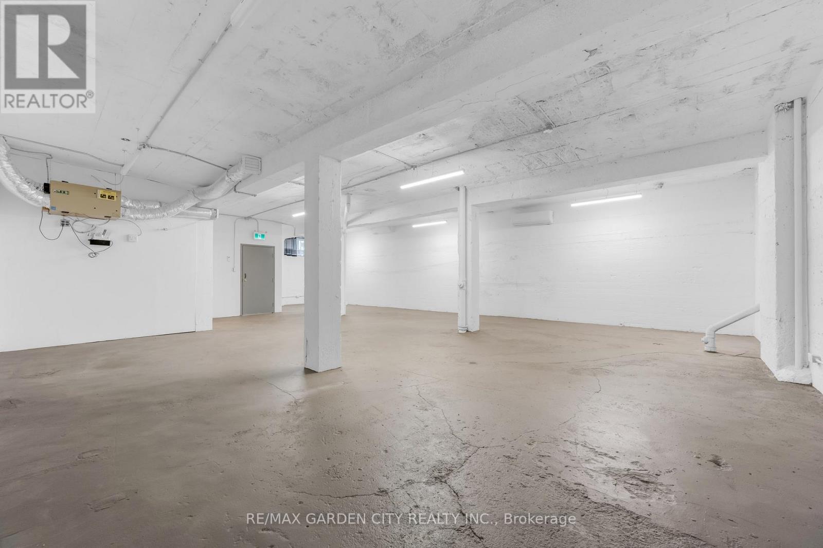 4 Lower - 16 Myrtle Avenue Property Photo 1