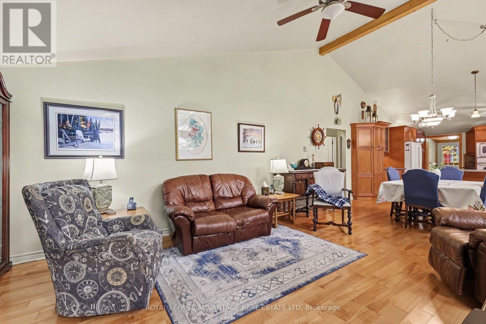 2674 Smith Road Property Photo 6