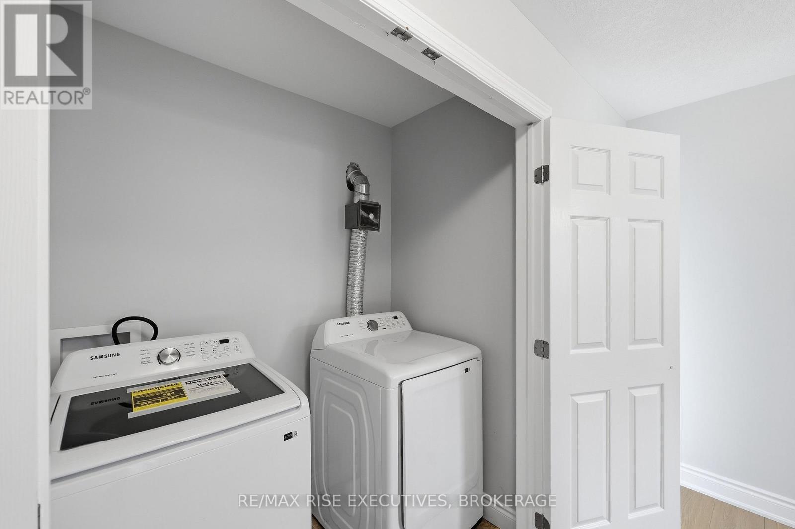 567 Beth Crescent Property Photo 23