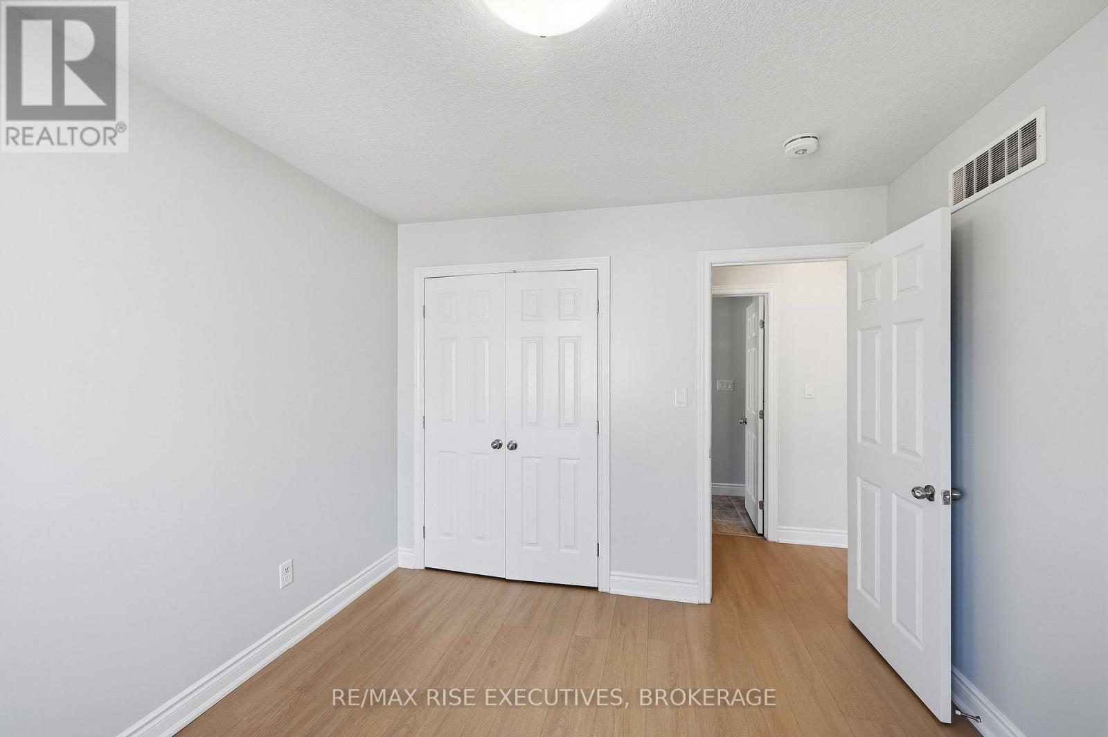 567 Beth Crescent Property Photo 34