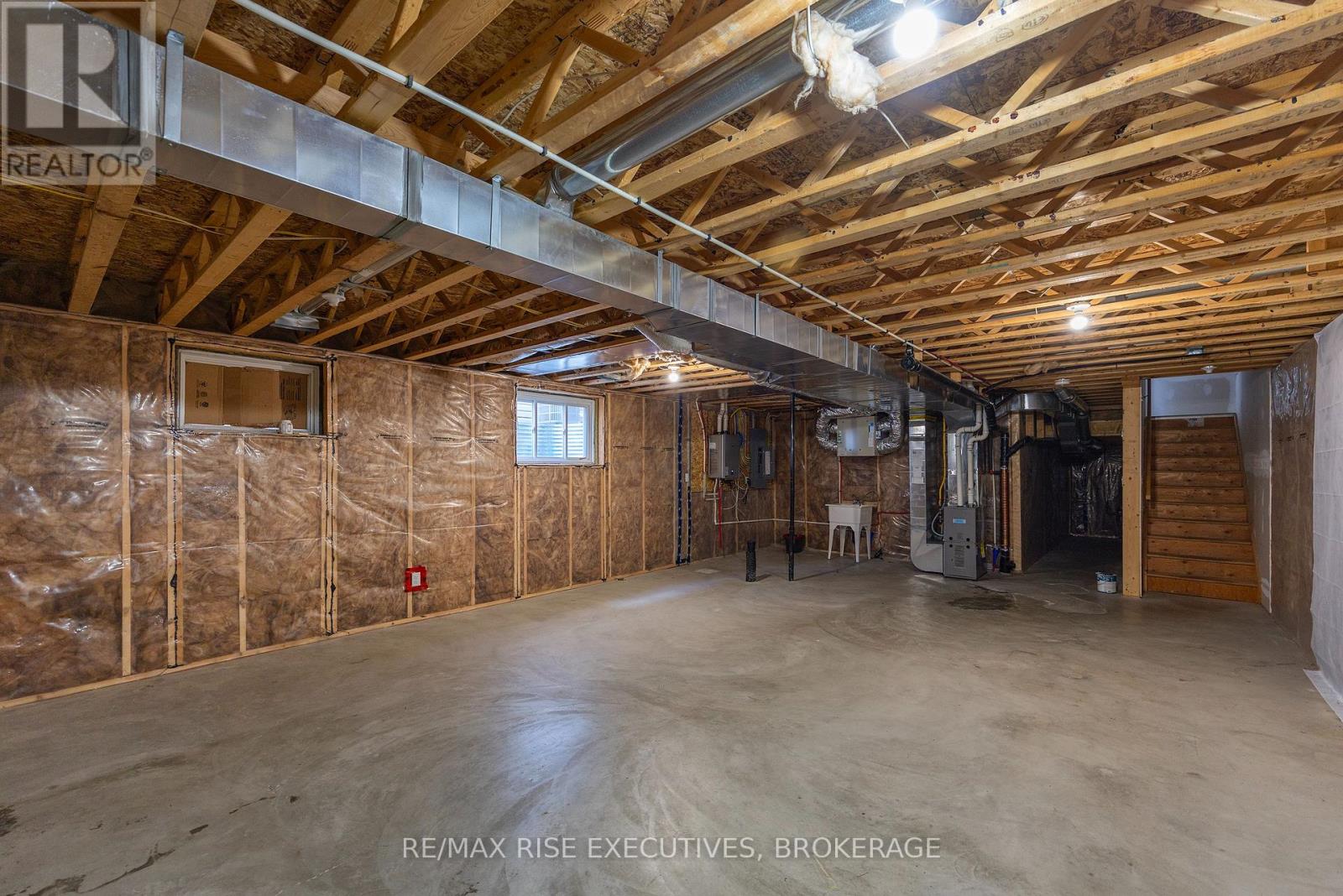 567 Beth Crescent Property Photo 39