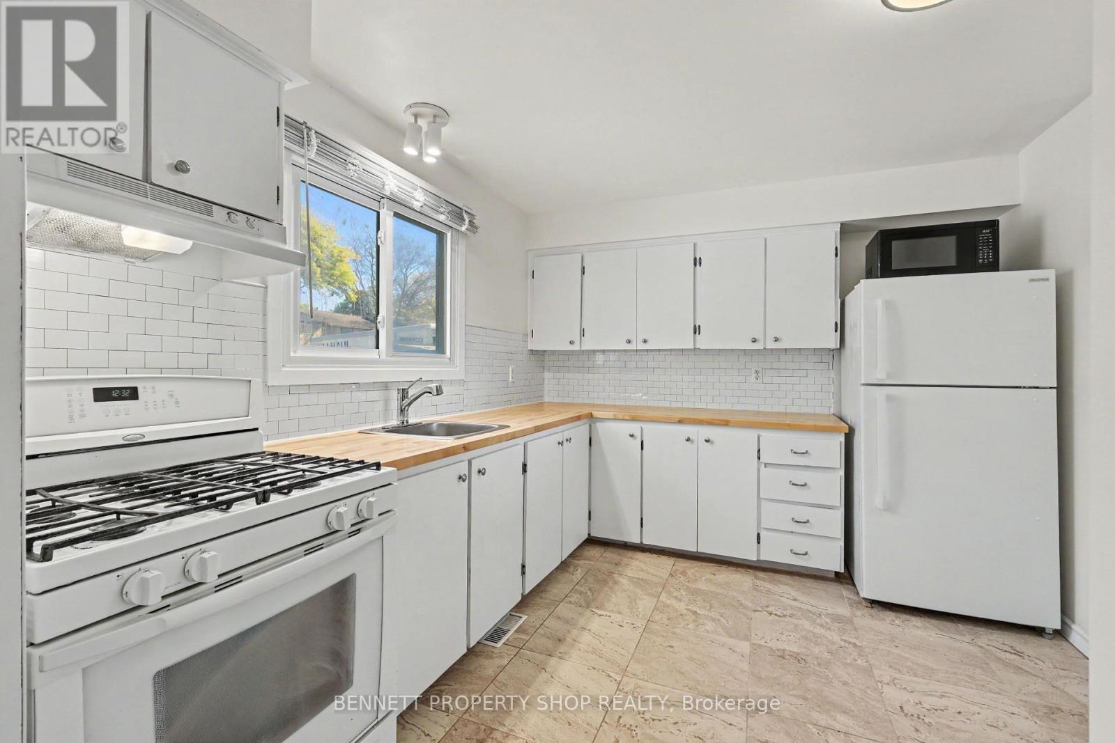 109 - 1350 Bakker Court Property Photo 4