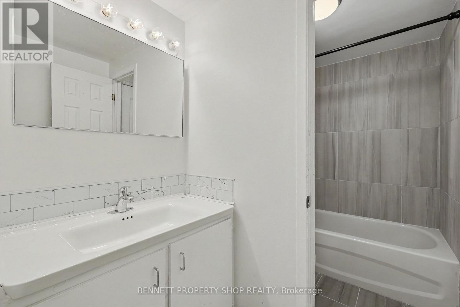 109 - 1350 Bakker Court Property Photo 7