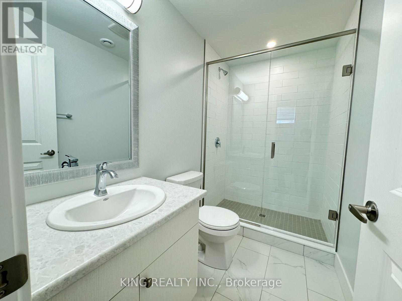 47 - 990 Deveron Crescent Property Photo 25