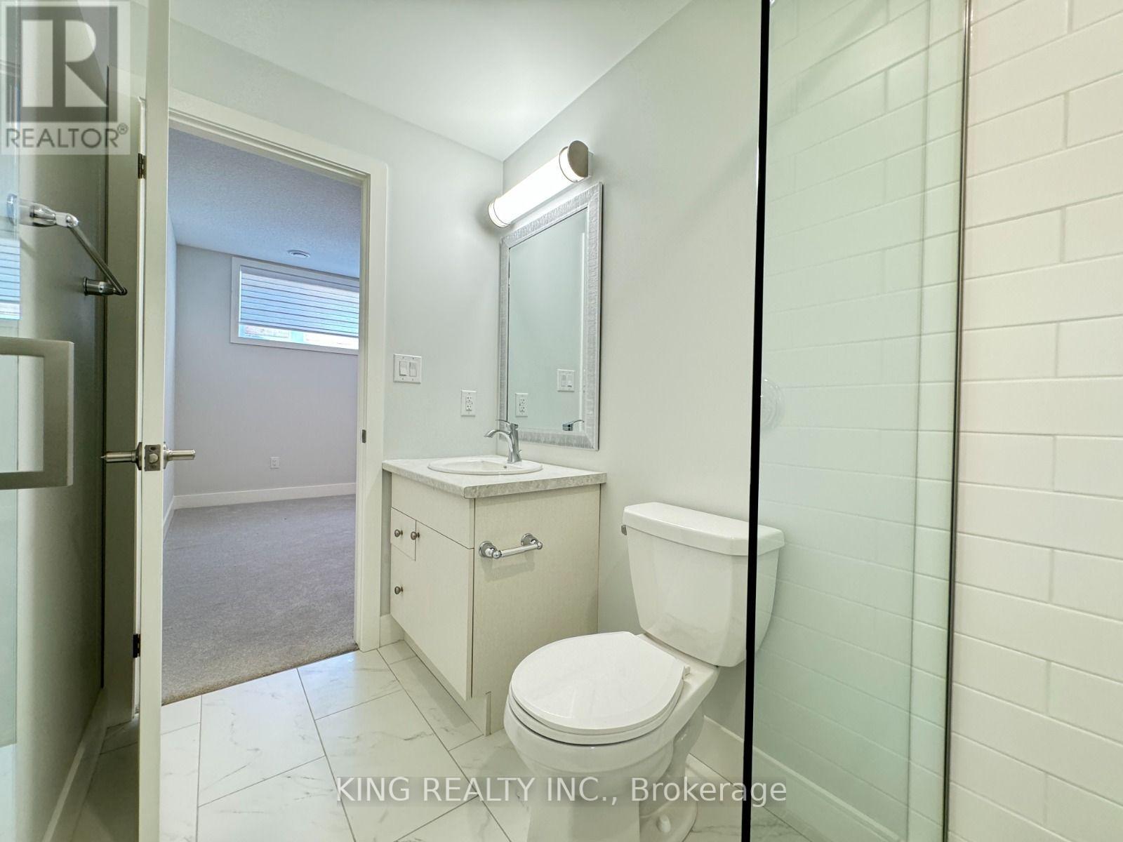 47 - 990 Deveron Crescent Property Photo 29
