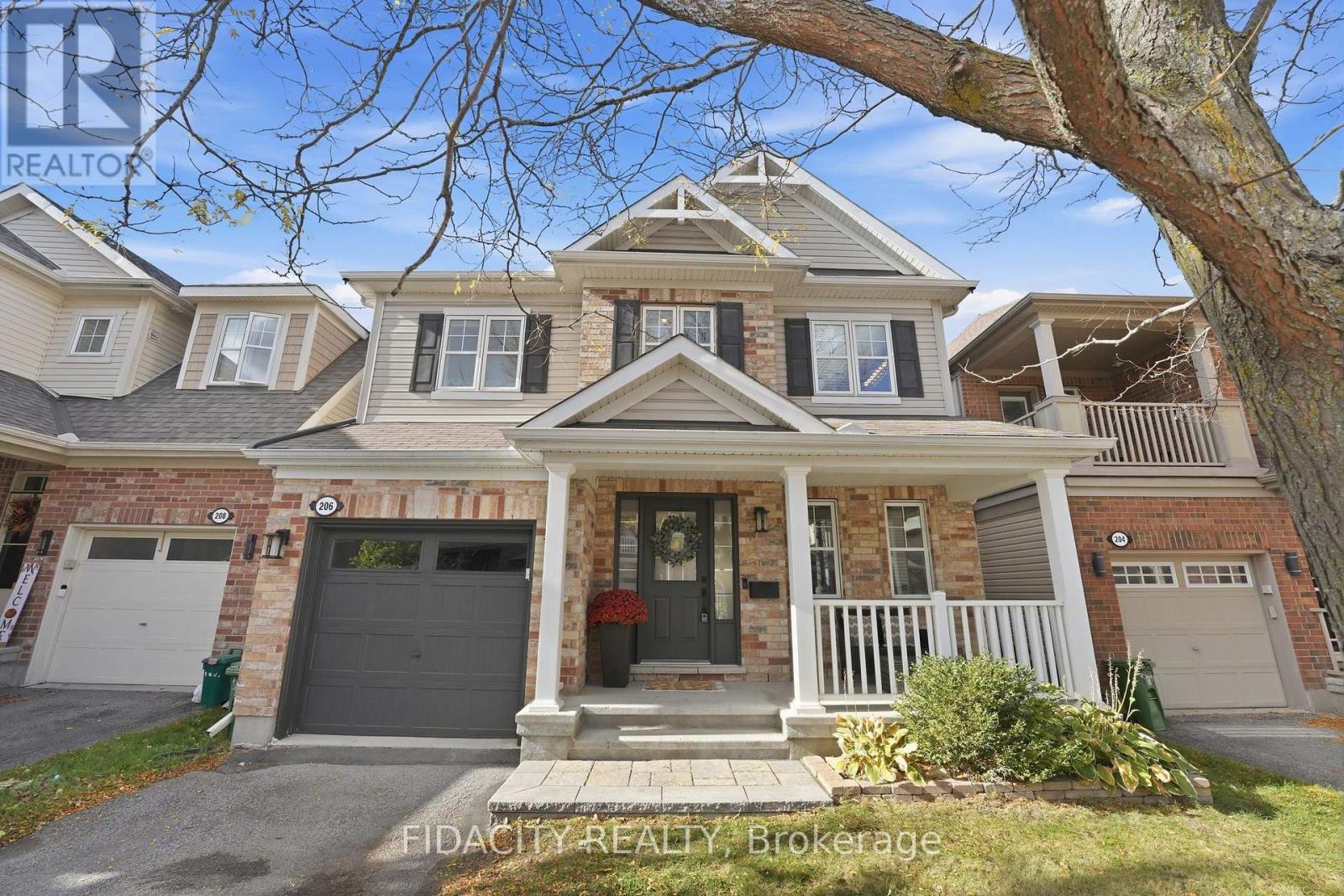 206 Mistral Way Property Photo 2