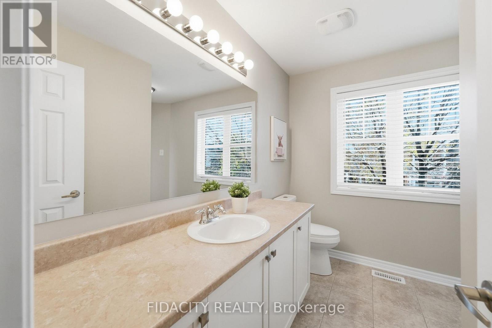 206 Mistral Way Property Photo 32
