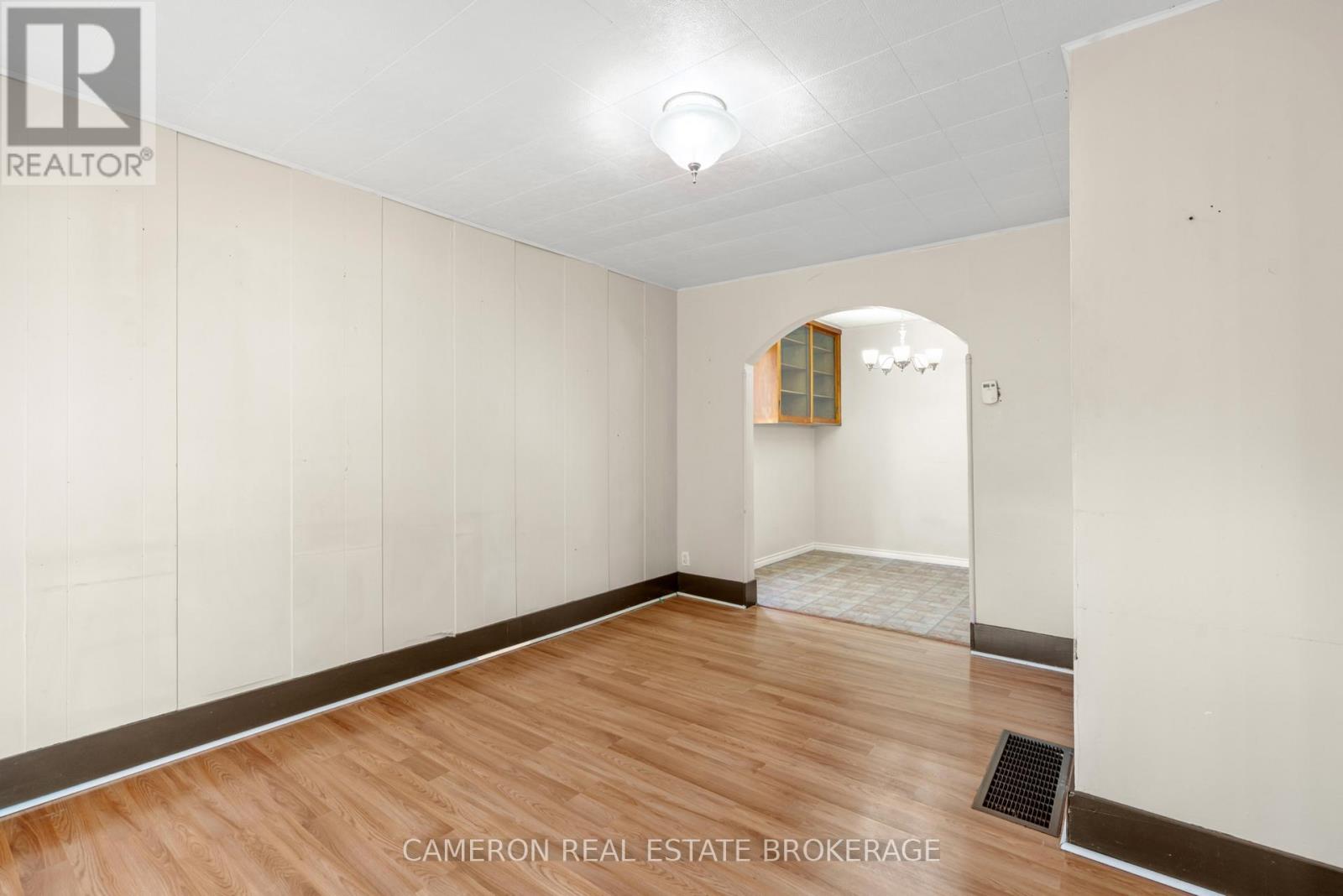 10 Pine Lane Property Photo 5