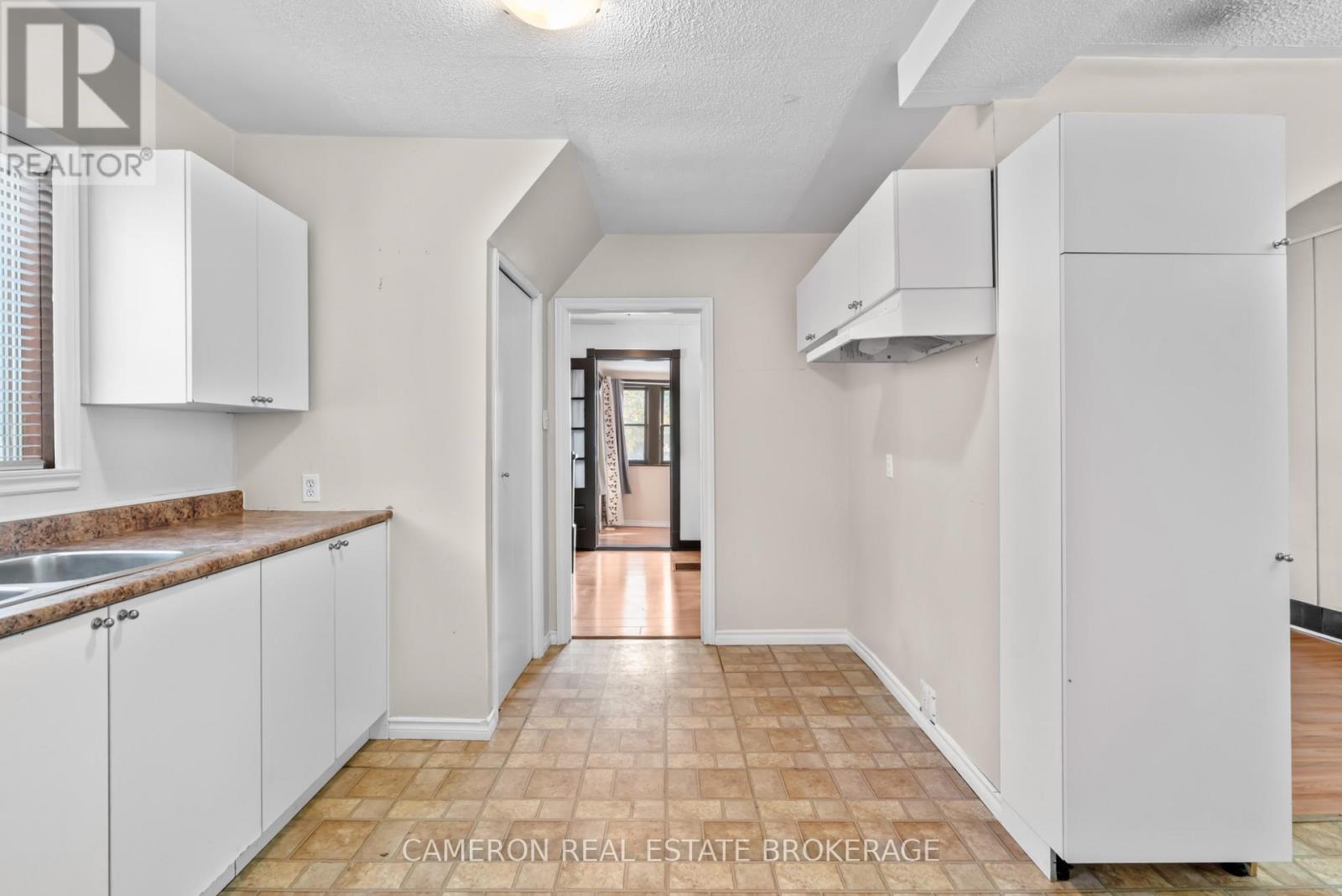 10 Pine Lane Property Photo 9