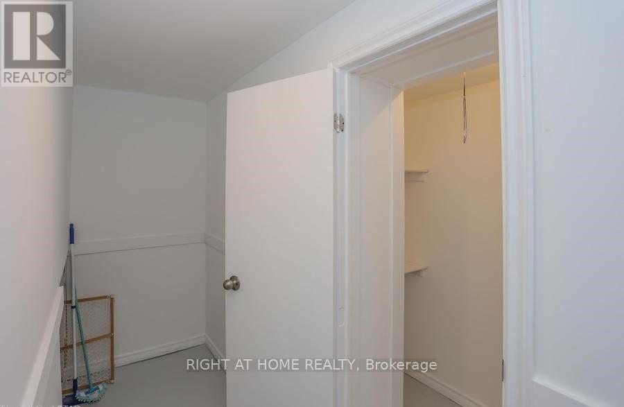 190 Hale Street Property Photo 15