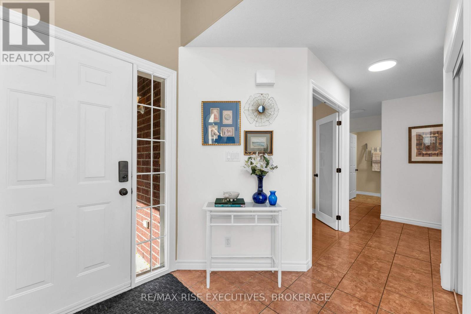 370 Cooke Crescent Property Photo 4