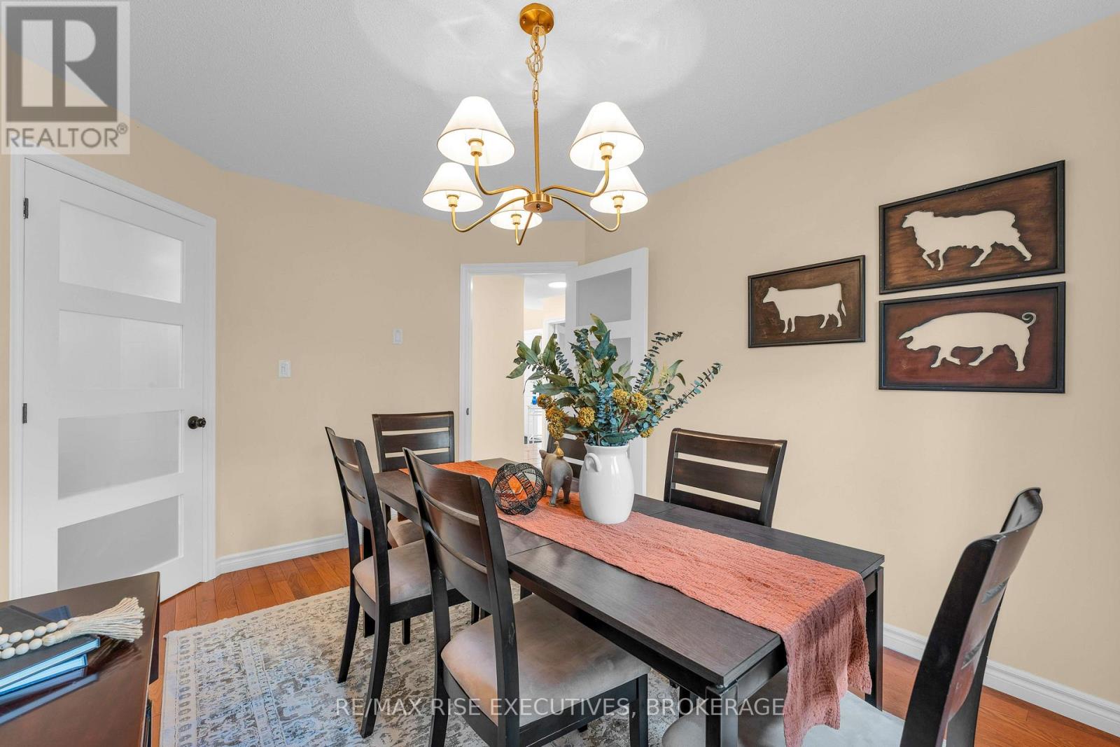 370 Cooke Crescent Property Photo 10