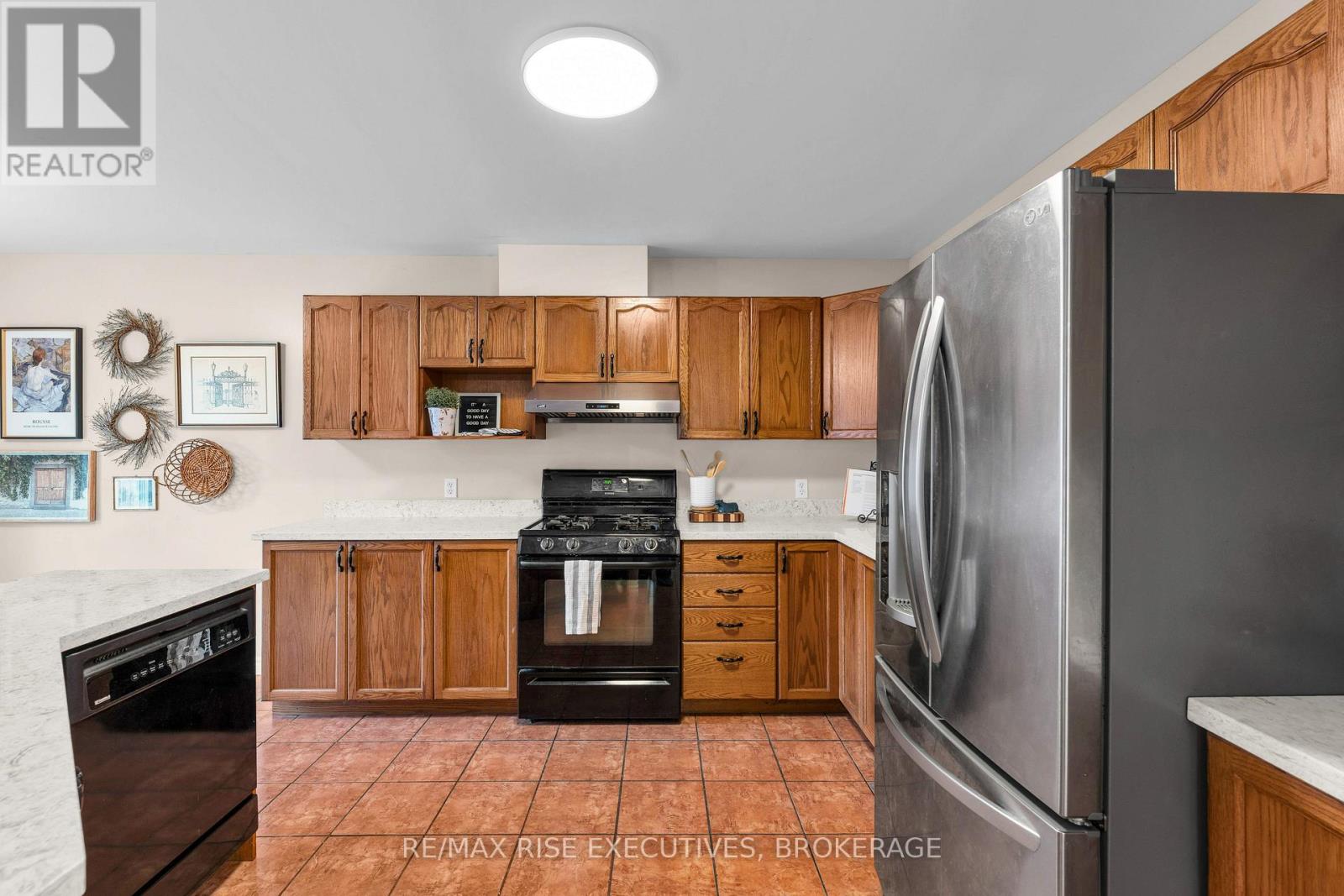 370 Cooke Crescent Property Photo 19