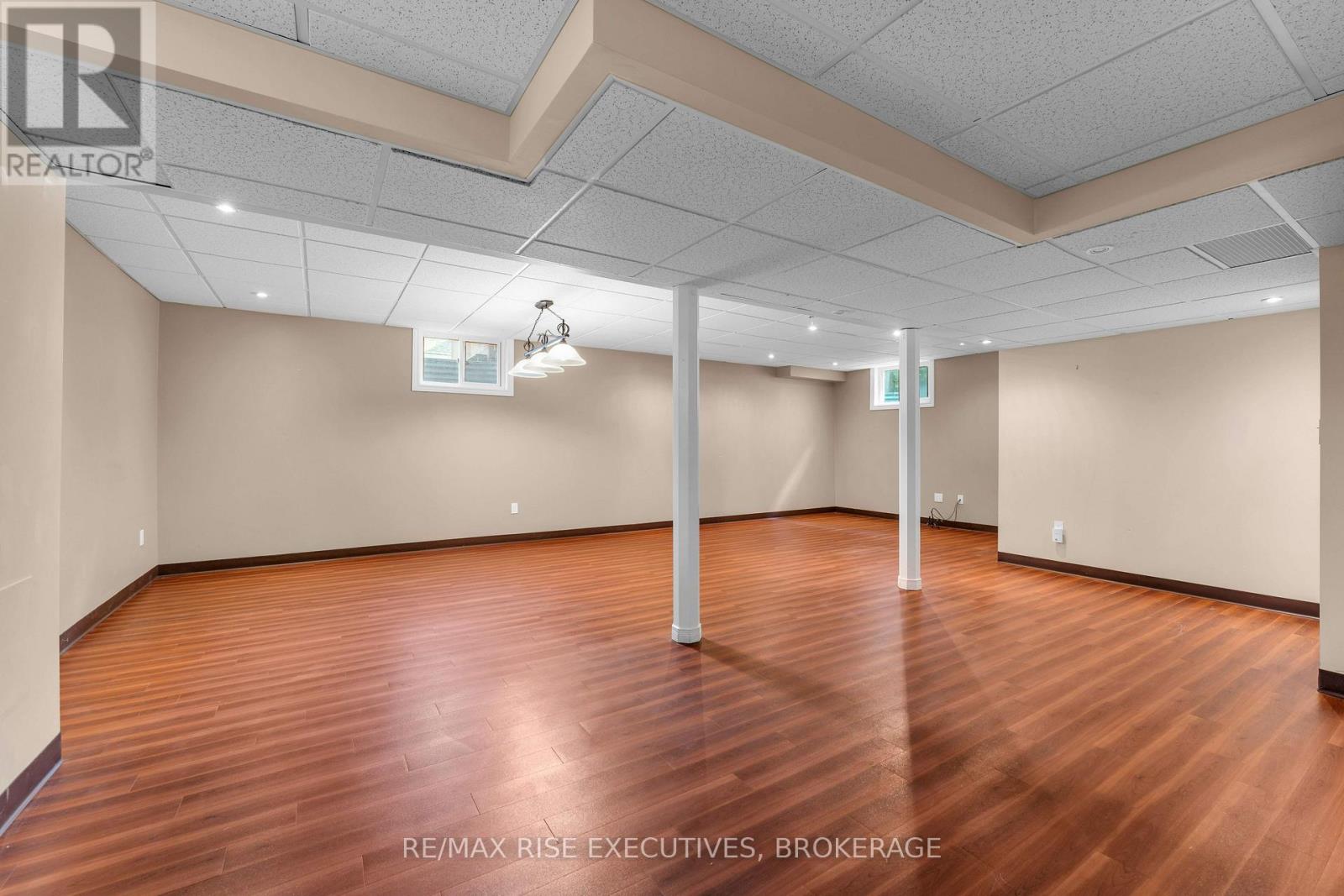 370 Cooke Crescent Property Photo 40