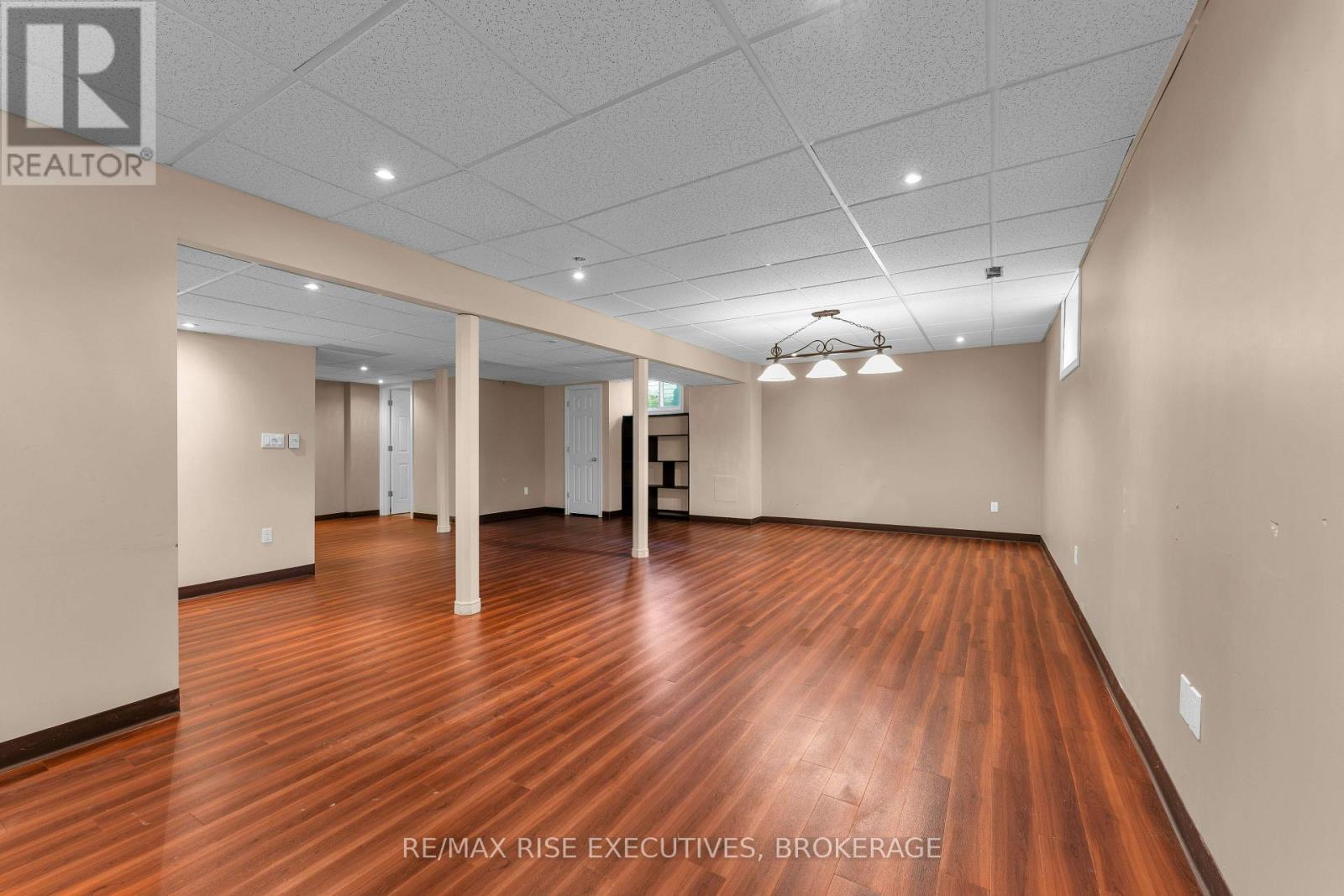 370 Cooke Crescent Property Photo 42