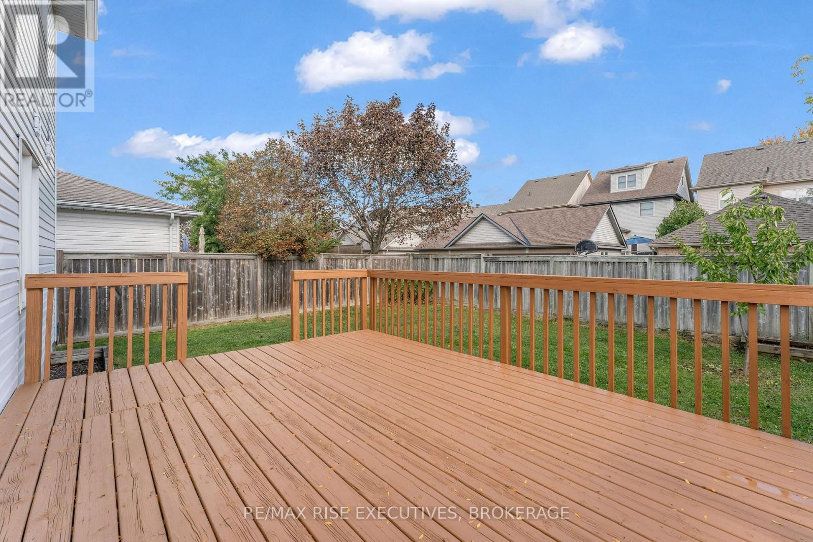370 Cooke Crescent Property Photo 44