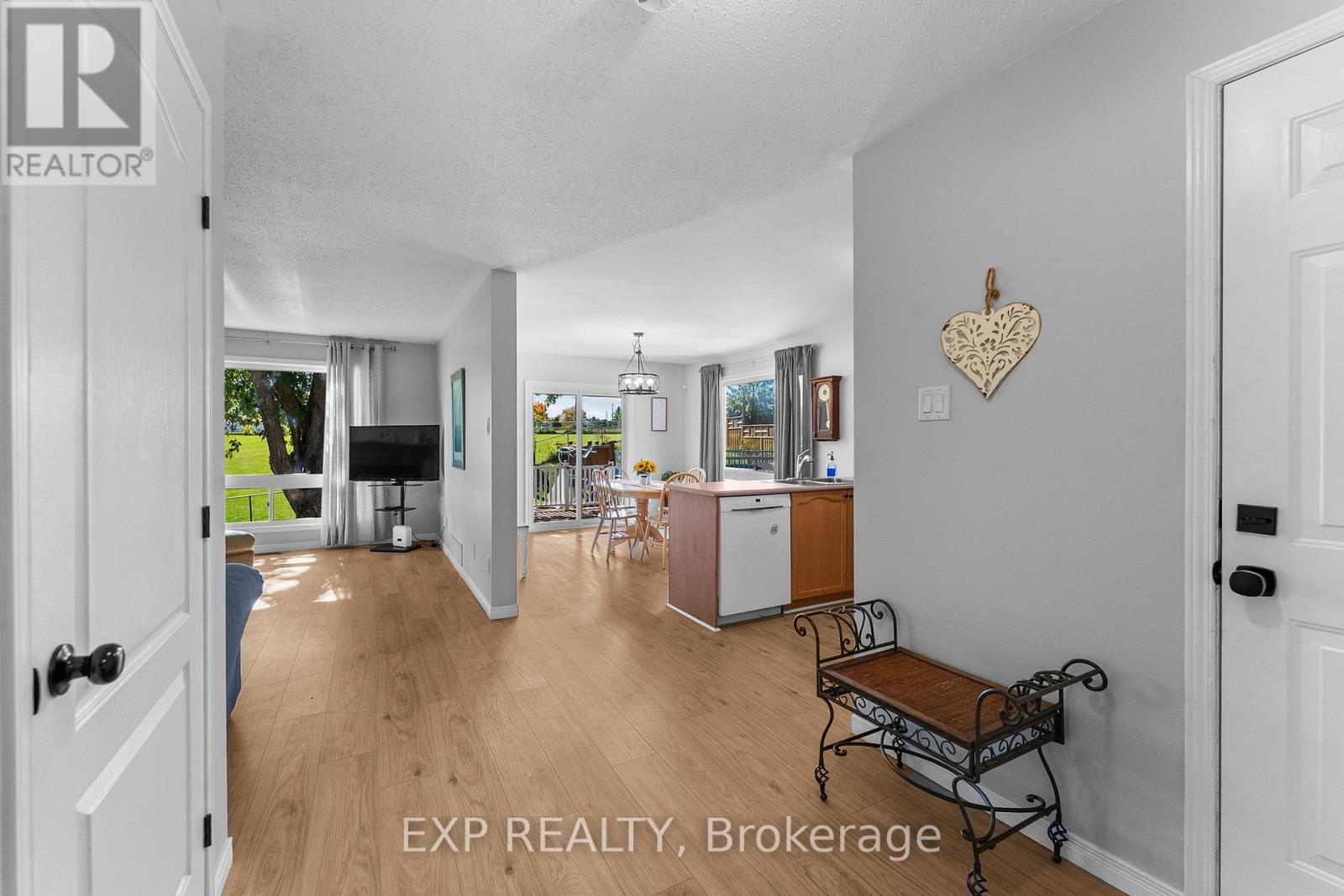 108 Mclachlin Street S Property Photo 7