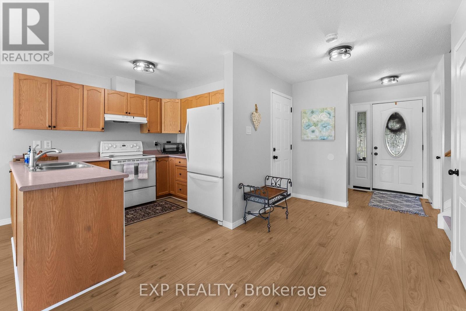 108 Mclachlin Street S Property Photo 15