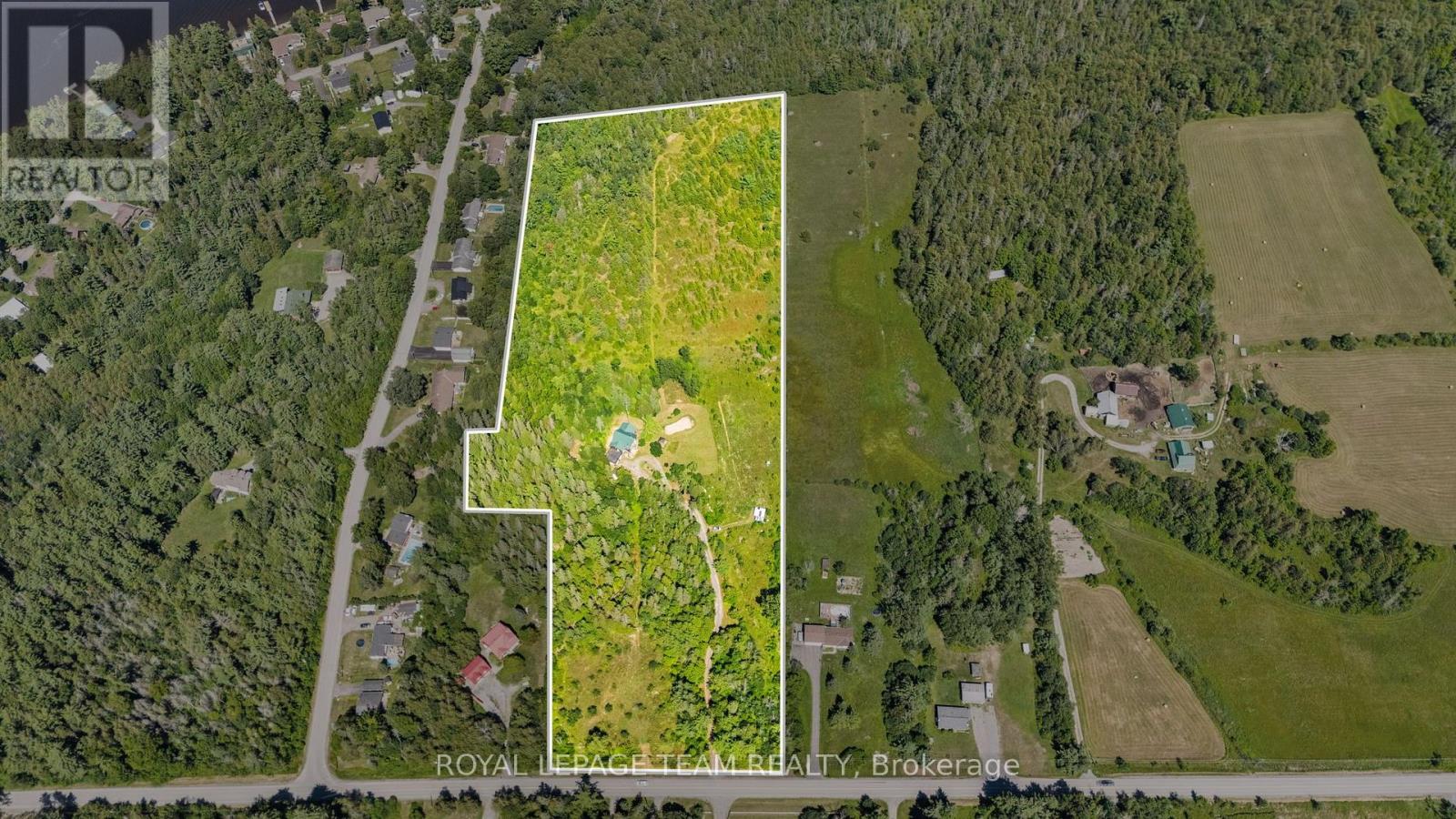 4984 Dunrobin Road Property Photo 4