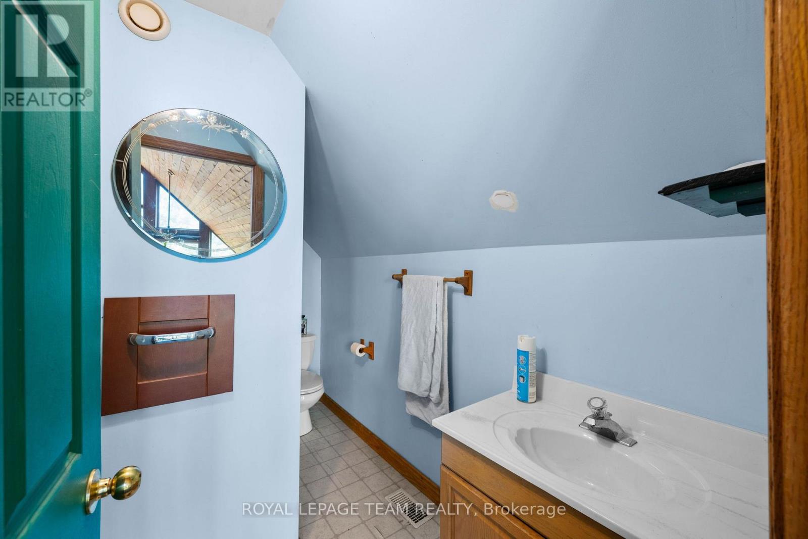 4984 Dunrobin Road Property Photo 18