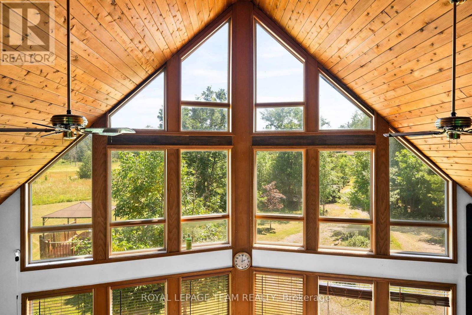 4984 Dunrobin Road Property Photo 20