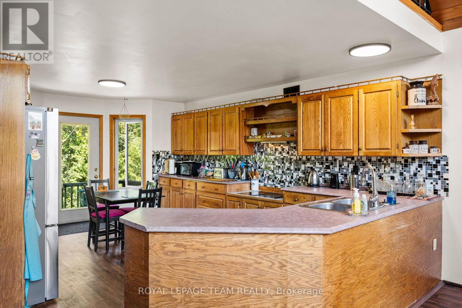 4984 Dunrobin Road Property Photo 23