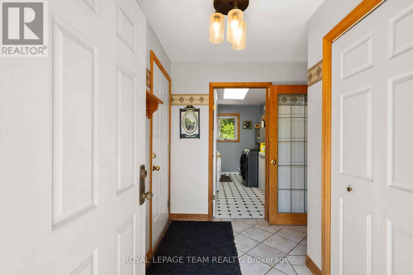 4984 Dunrobin Road Property Photo 32