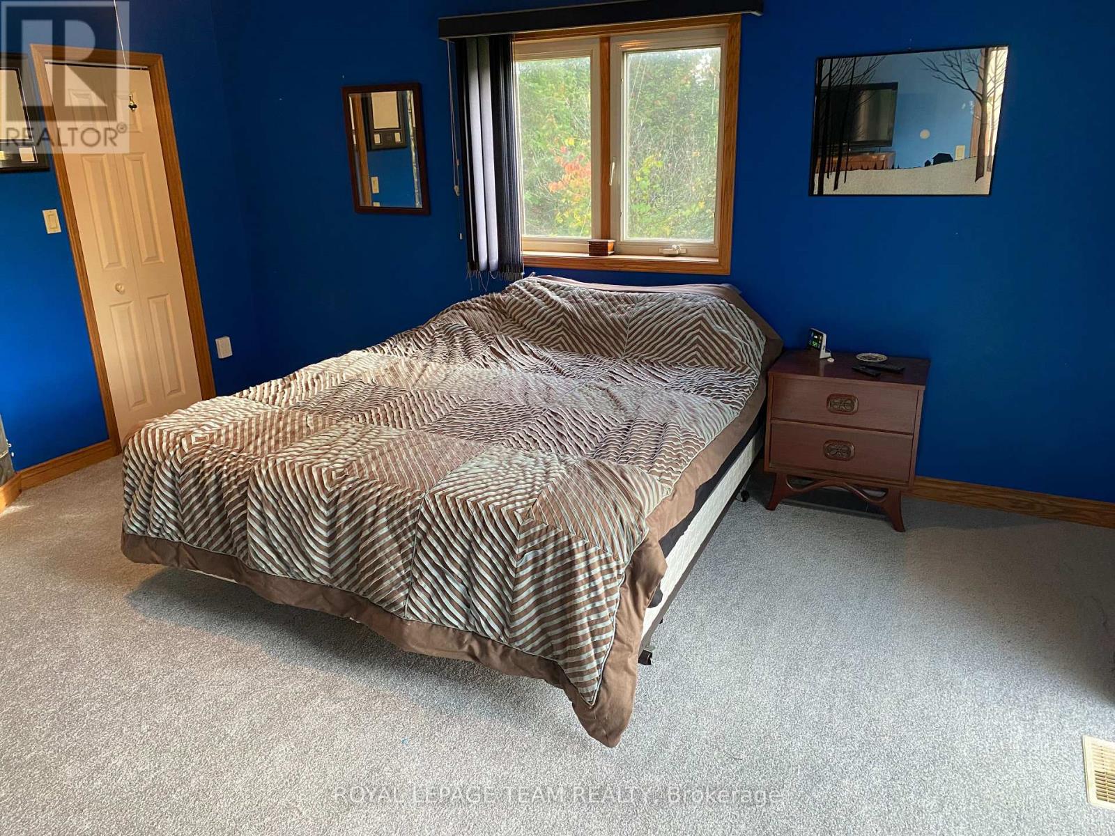 4984 Dunrobin Road Property Photo 34