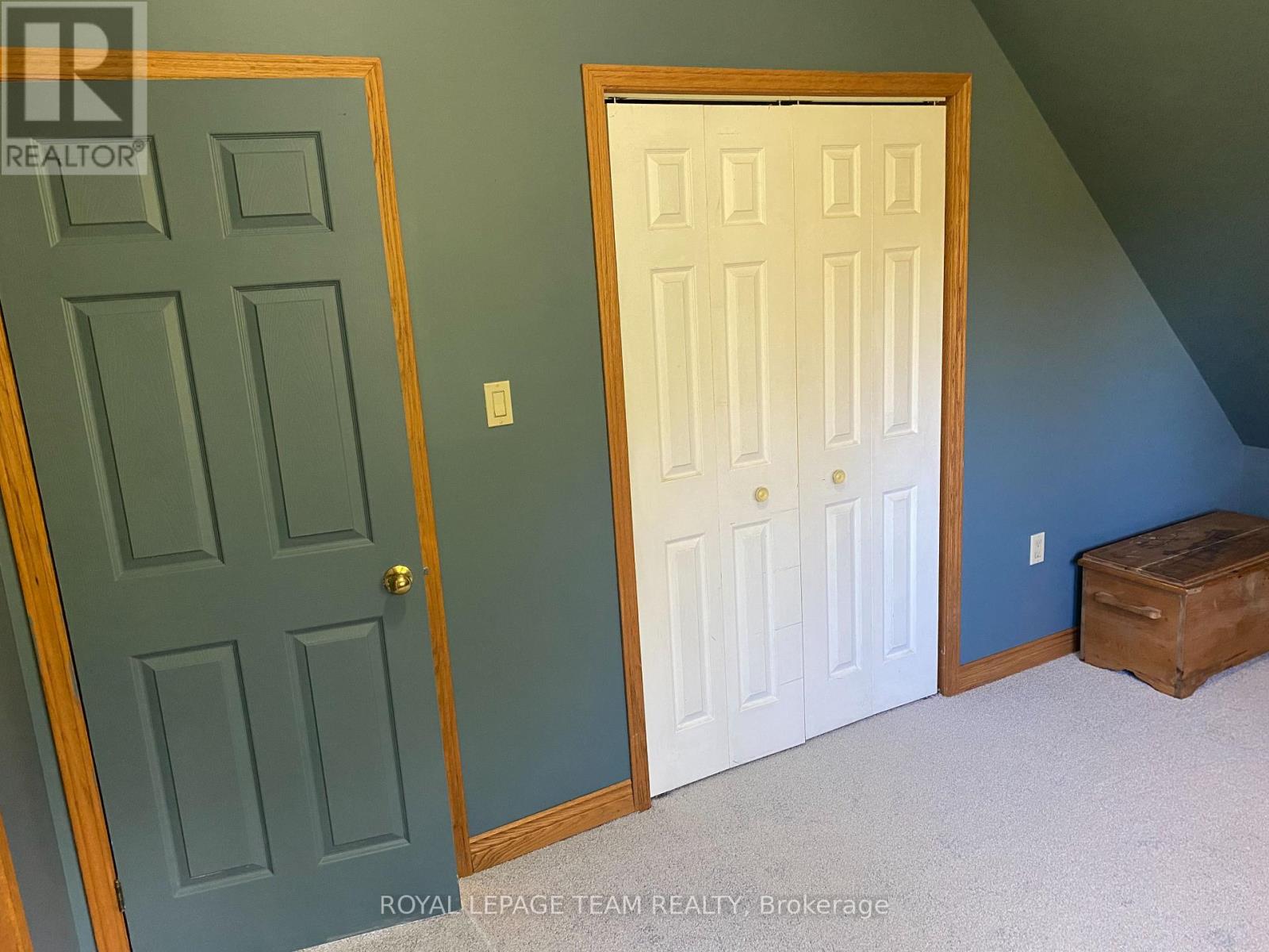 4984 Dunrobin Road Property Photo 36