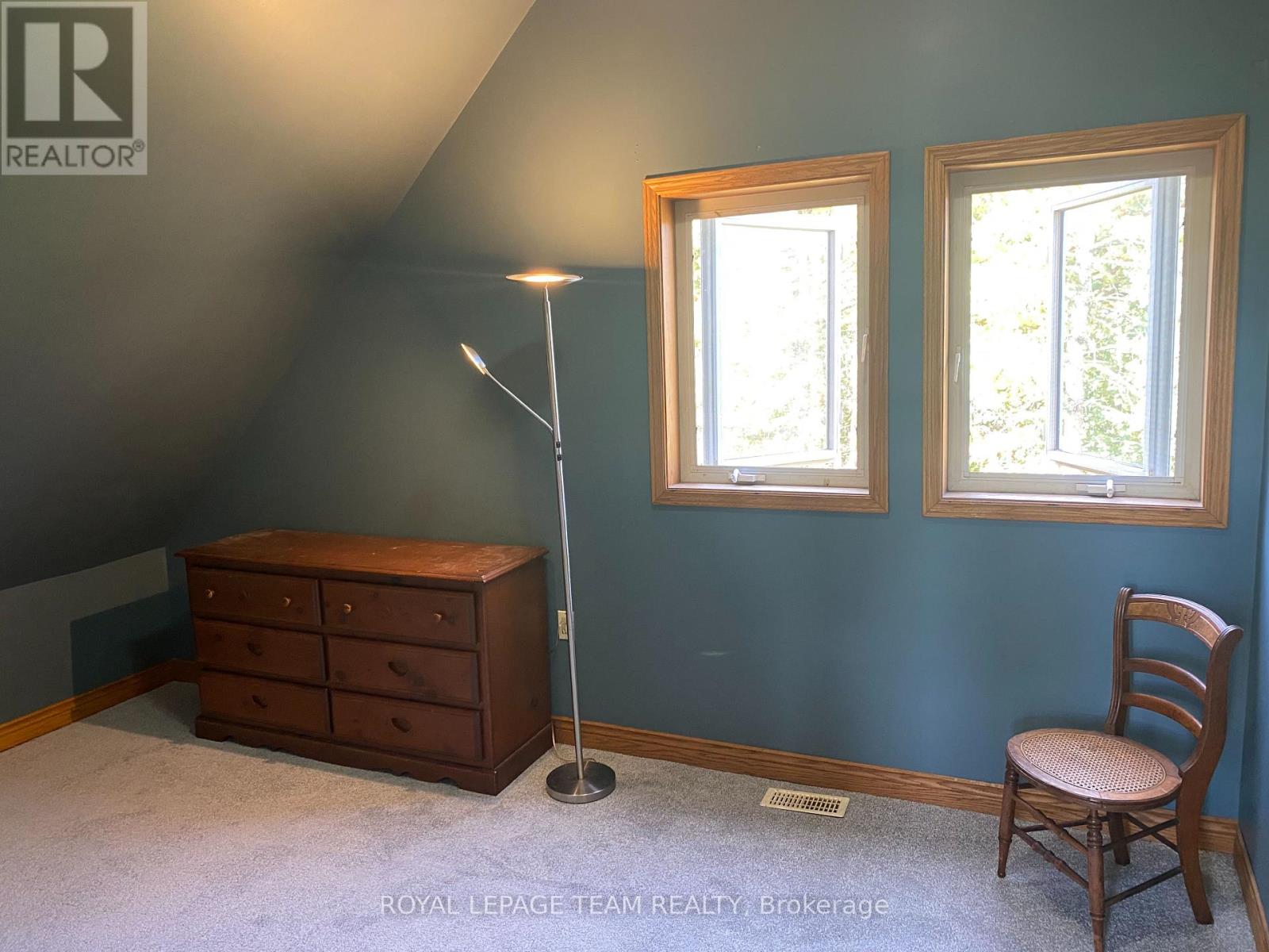 4984 Dunrobin Road Property Photo 37