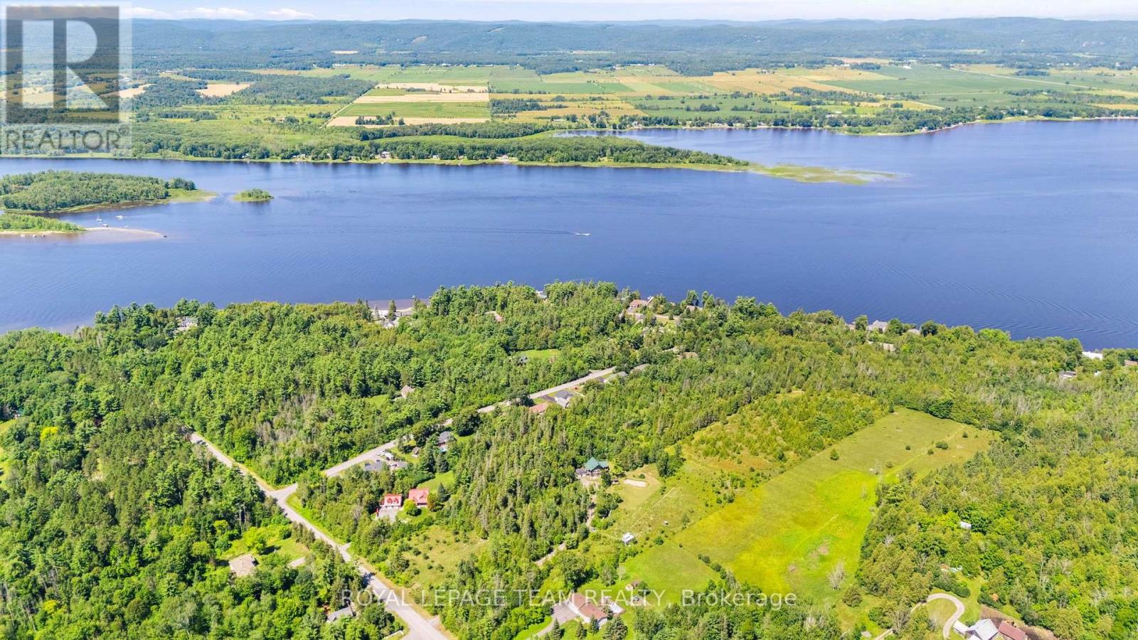 4984 Dunrobin Road Property Photo 40
