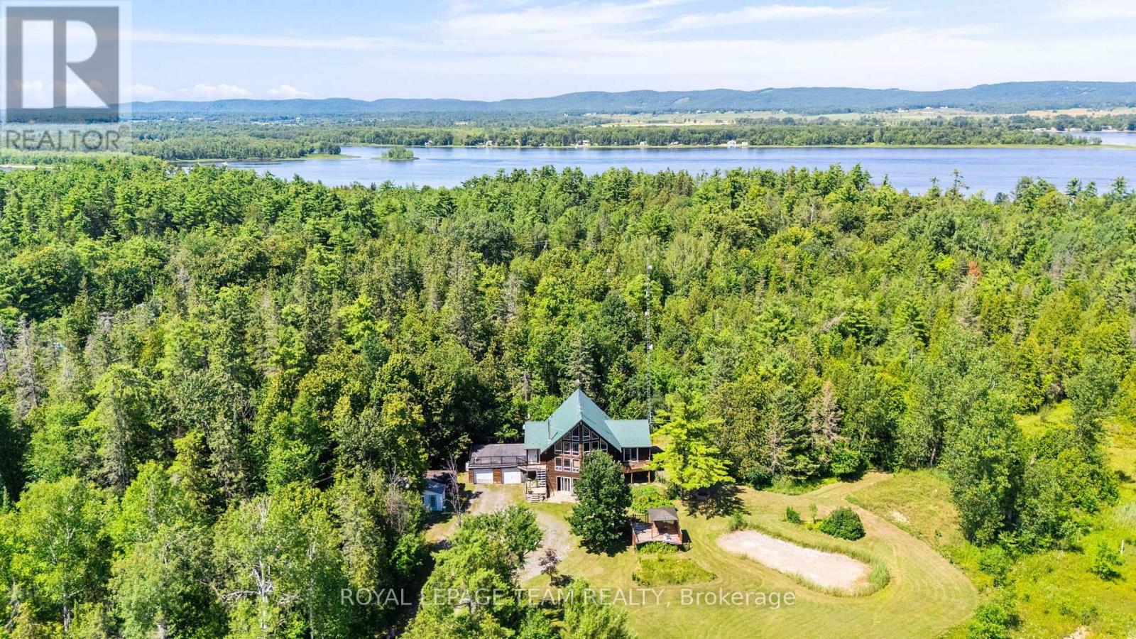 4984 Dunrobin Road Property Photo 46
